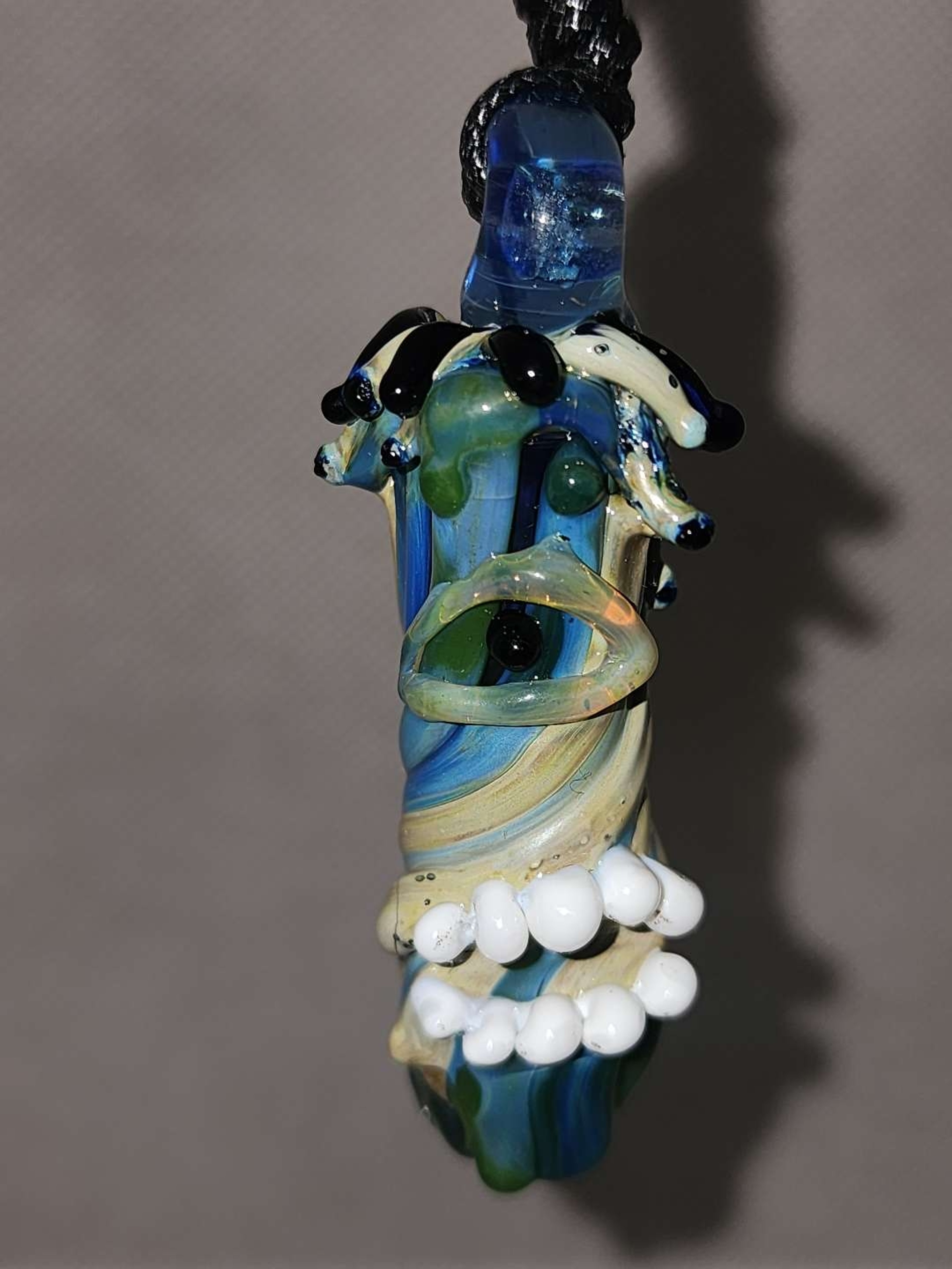 Heady Head pendy image 0