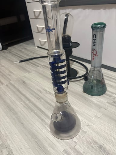 Preview pic of 18” glycerine freezeable bong