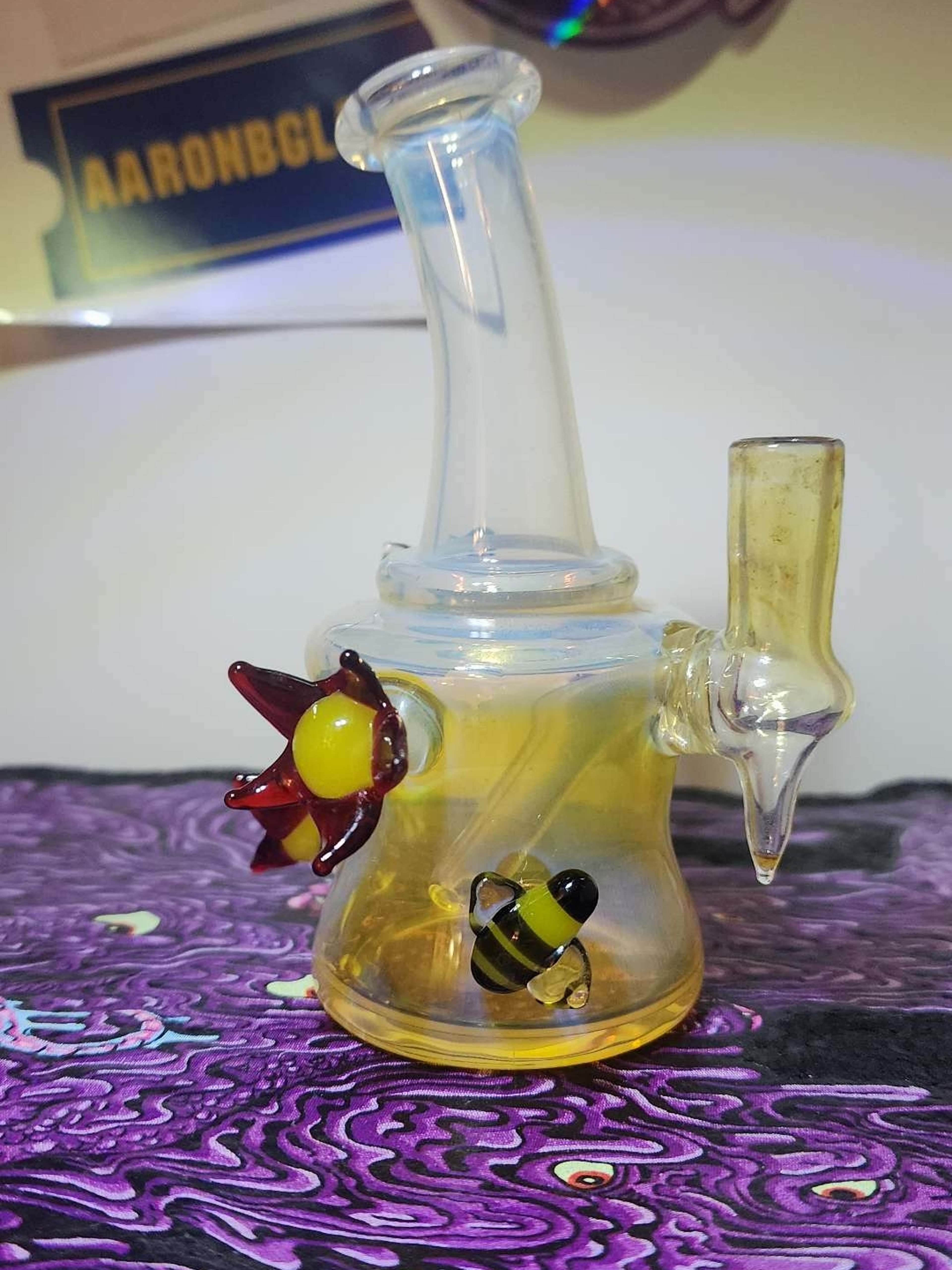Preview pic of Updog_Glass floral banger hanger