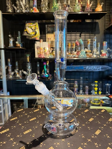 Preview pic of Hydros Glass Bubble Beaker