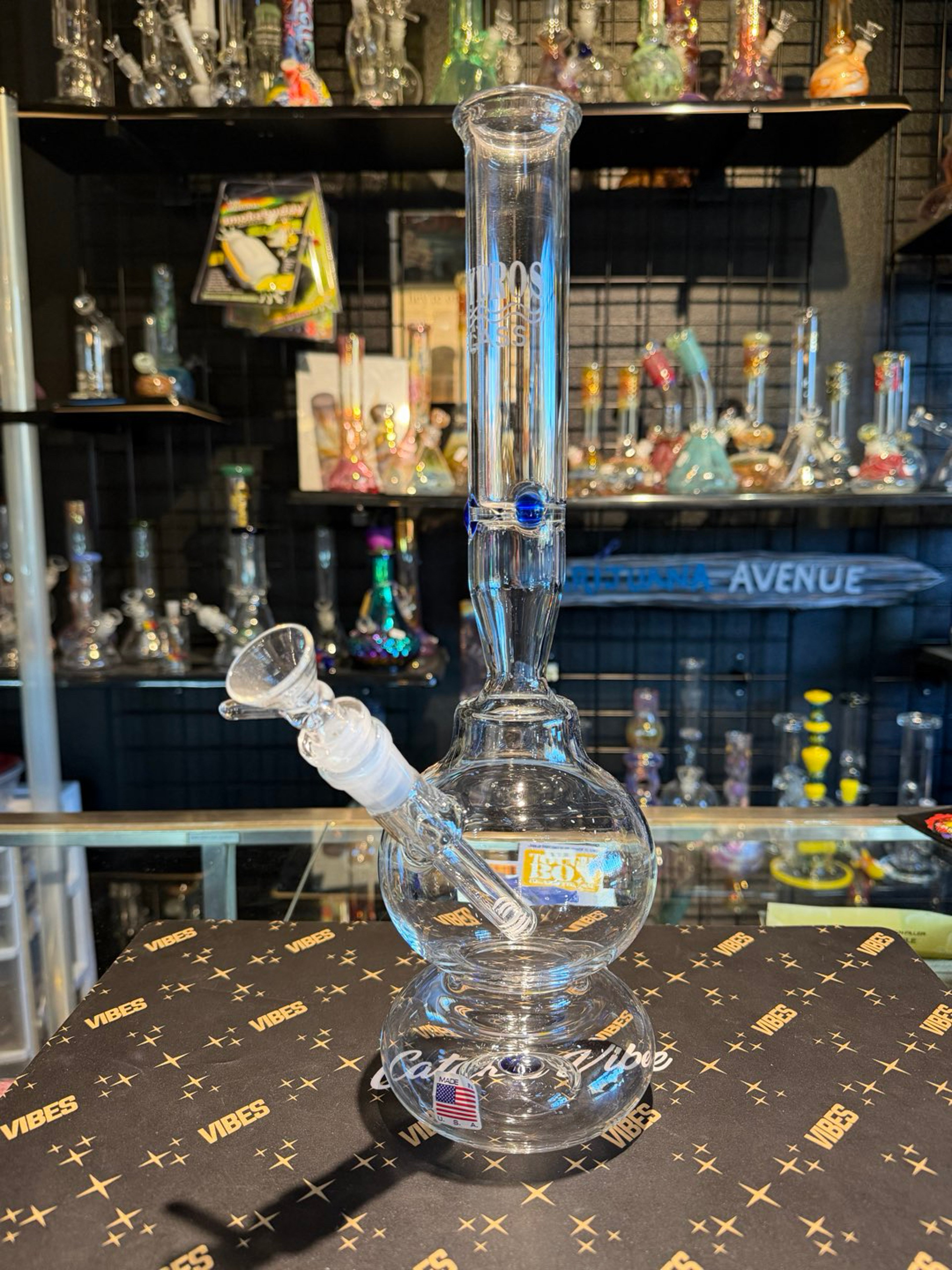 Preview pic of Hydros Glass Bubble Beaker