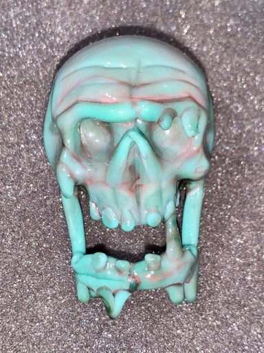 Preview pic of Grime Skull Pendant