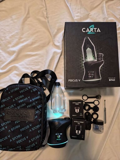 Preview pic of Focus V Carta 2 Complete Kit + Herb Atomizer + Extras – Clean – $300 OBO”