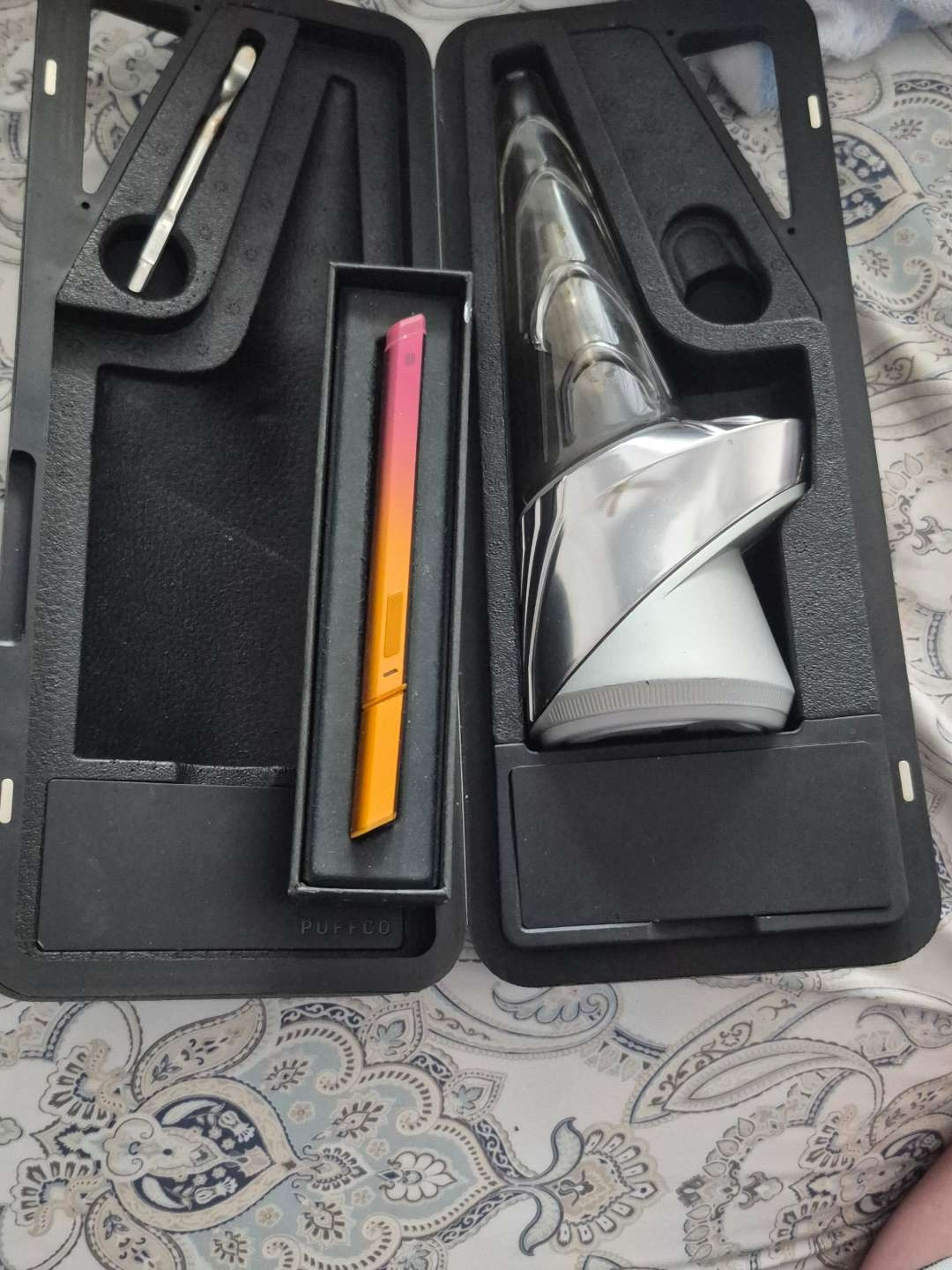 Preview pic of Puffco Peak Pro Guardian Limited Edition