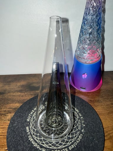 Preview pic of PuffCo Peak Pro Replacement Glass