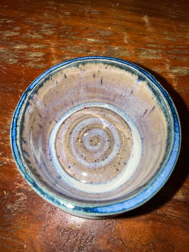 Preview pic of Ceramic ashtray