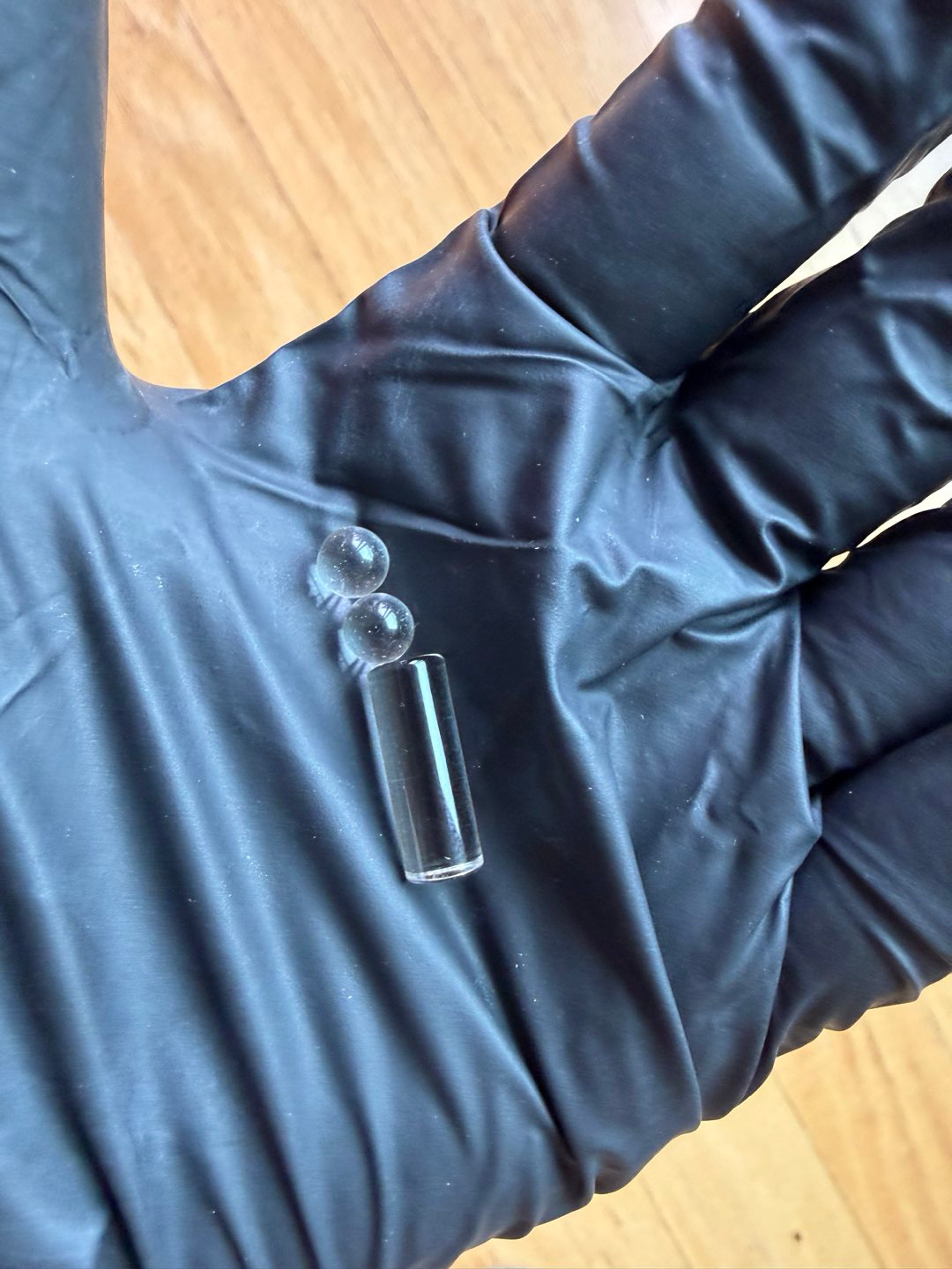 Preview pic of BLAIS GLASS - Quartz Pillar & Pearls