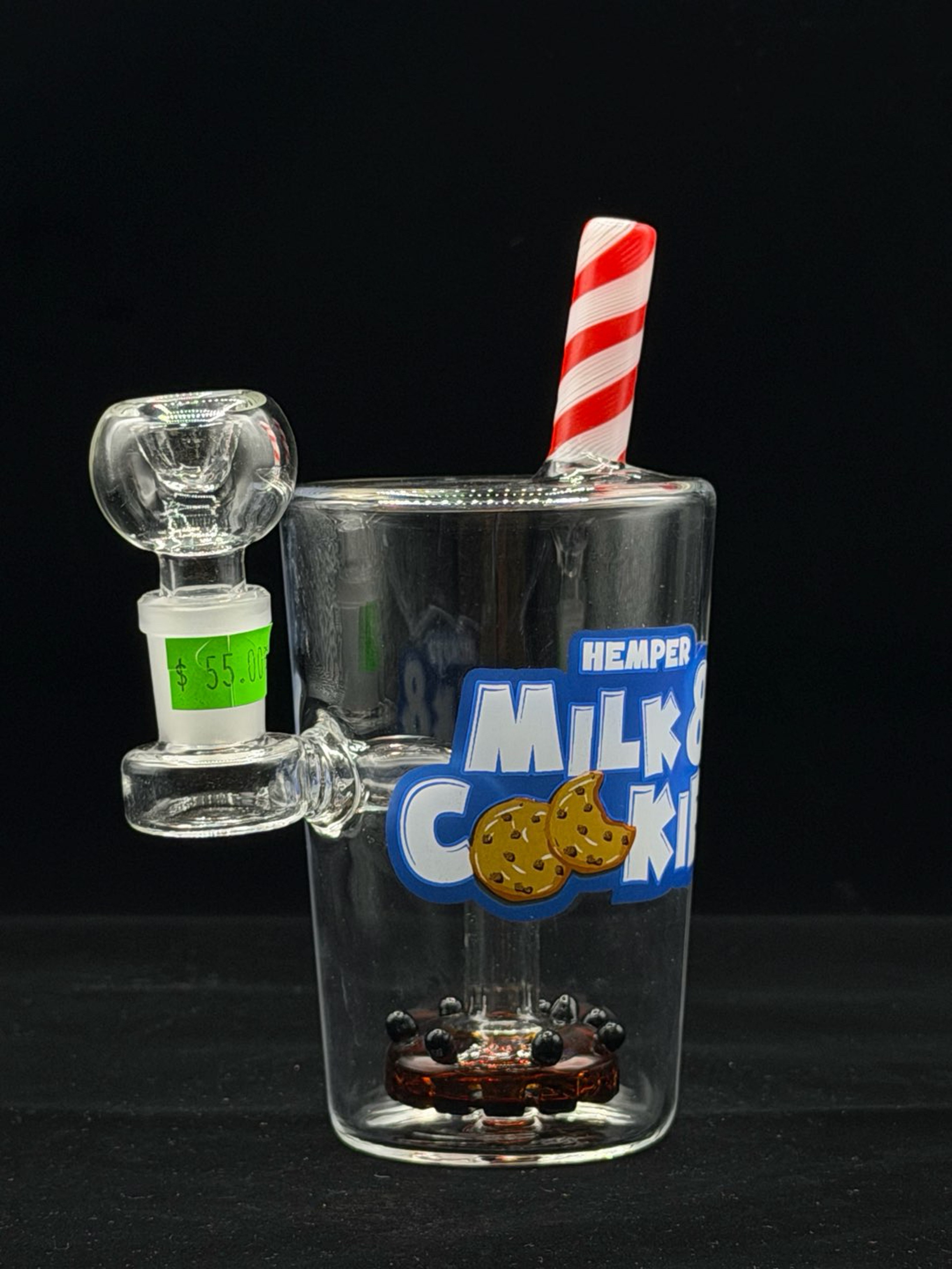 Preview pic of Milk and Cookies Bong