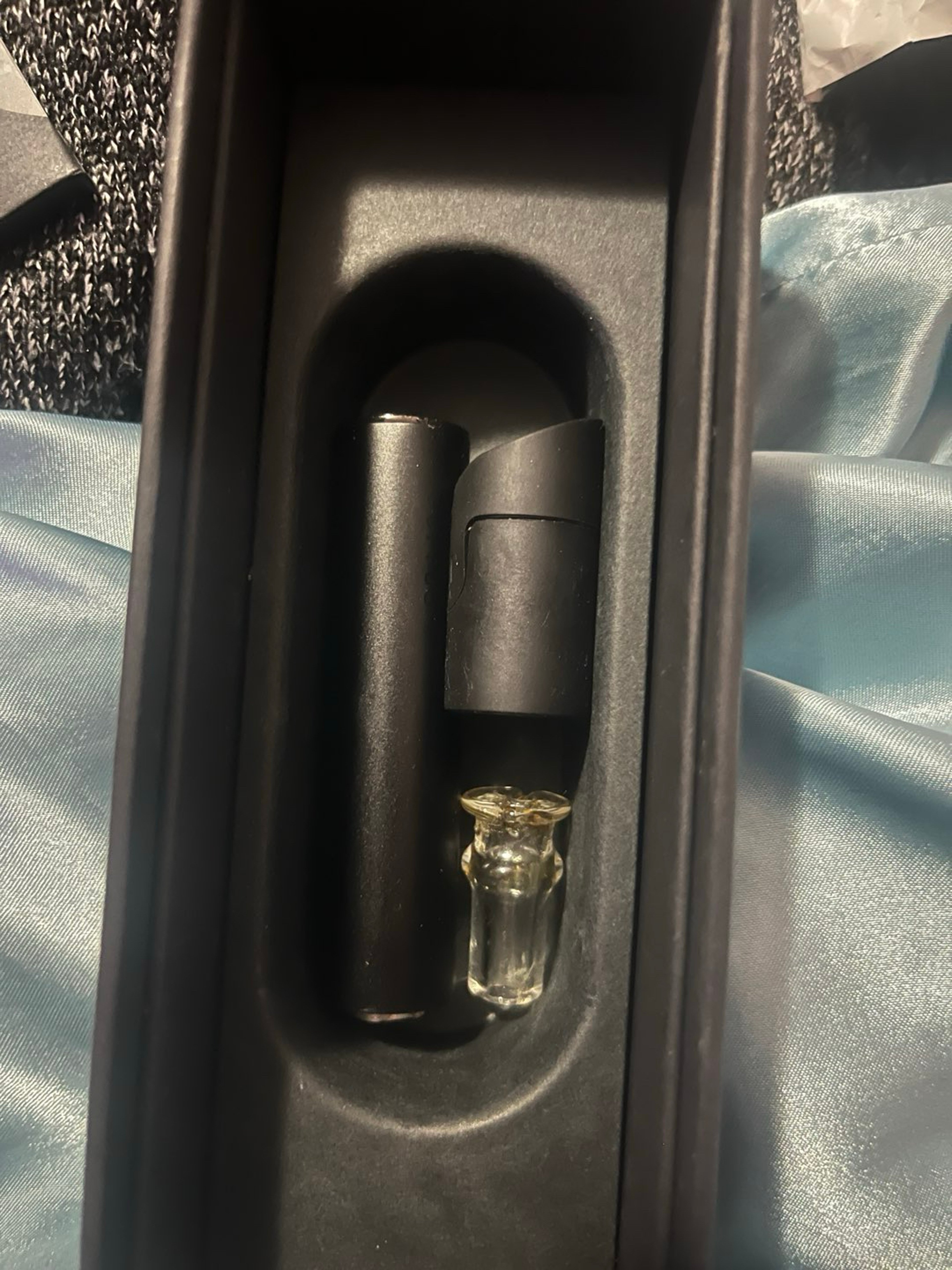 Preview pic of Puffco Pivot