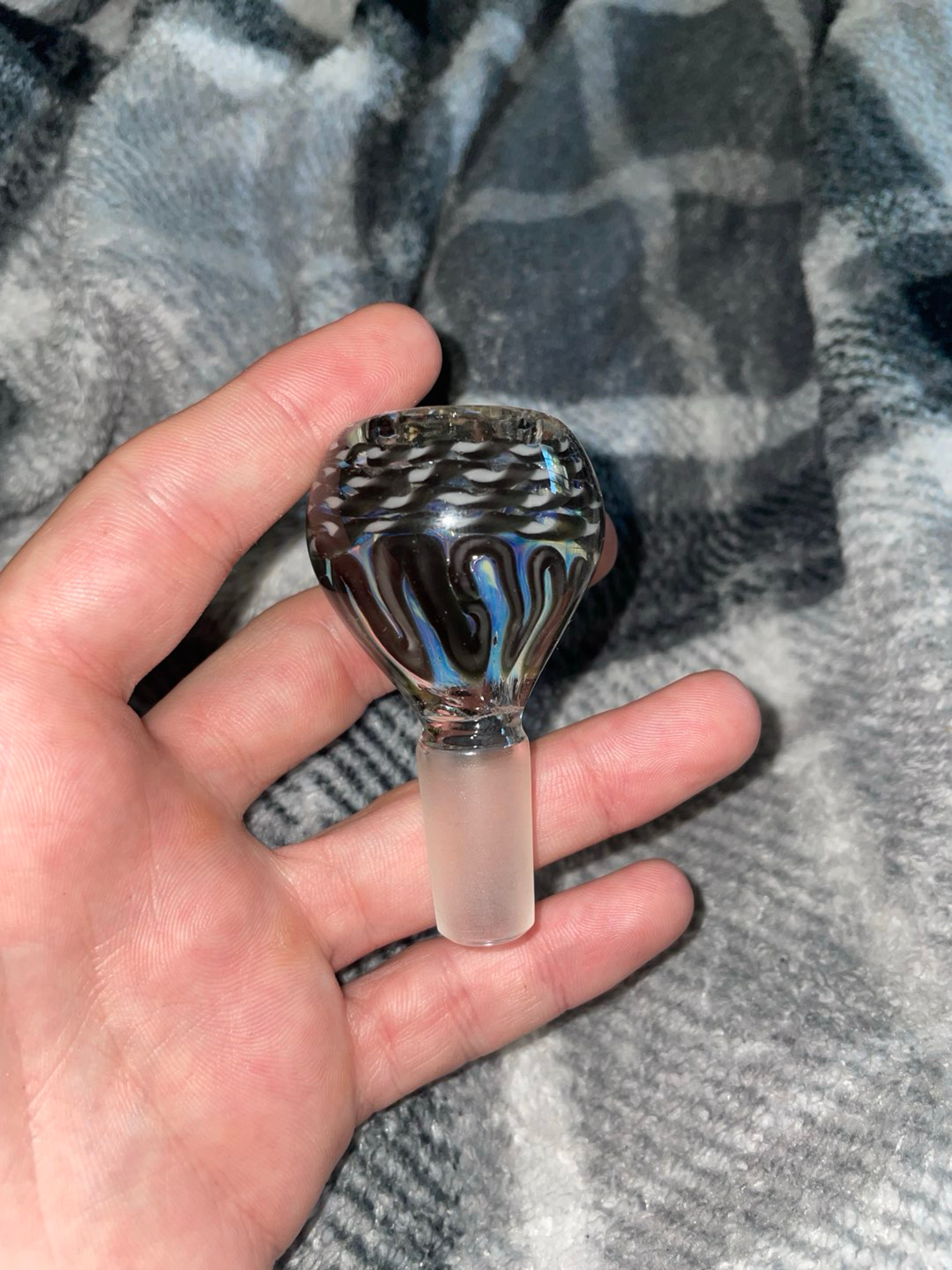 Worked fumed bowl 14/1 image 0