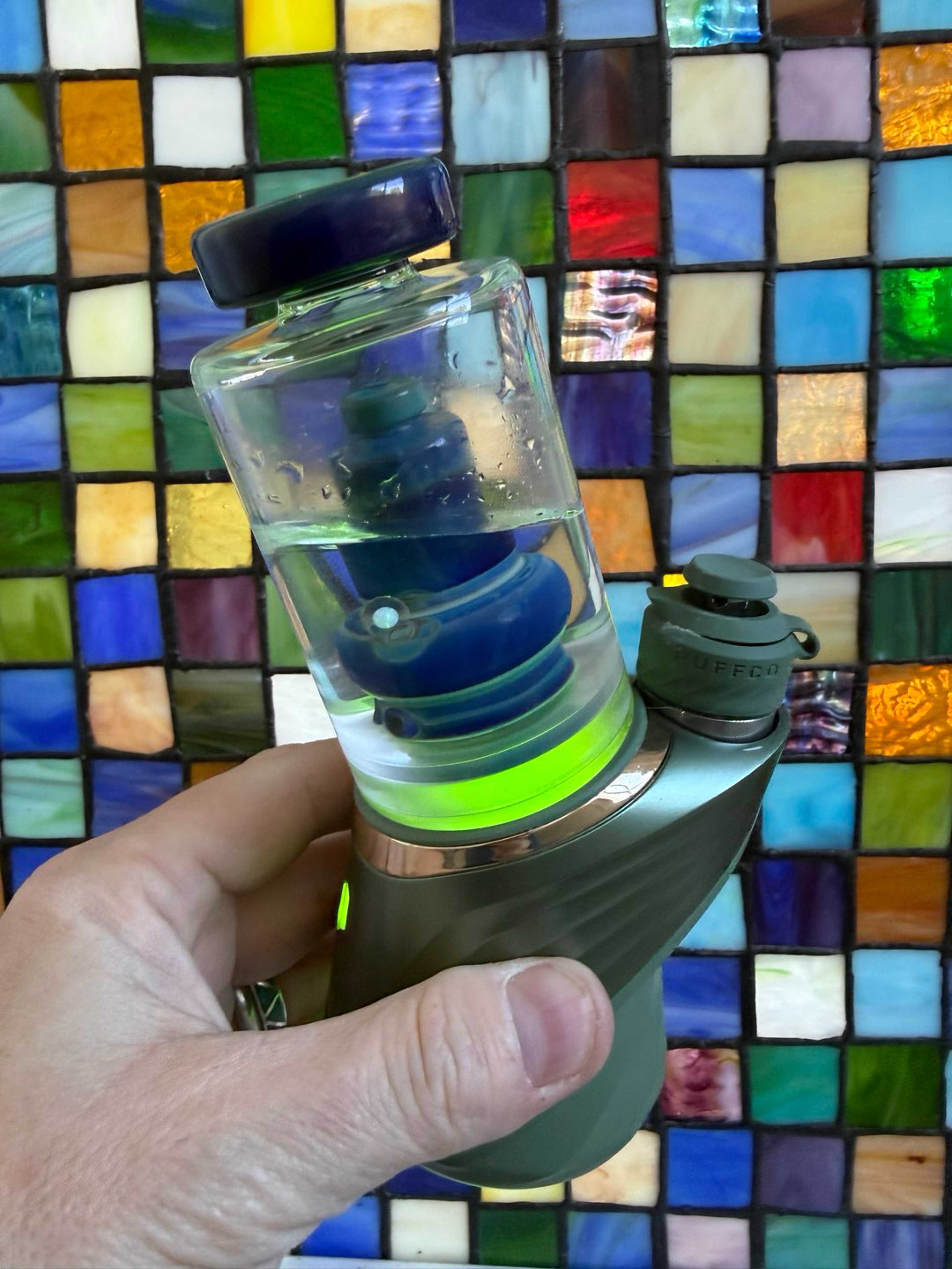 Preview pic of Spiders Glass chugger in blue/green