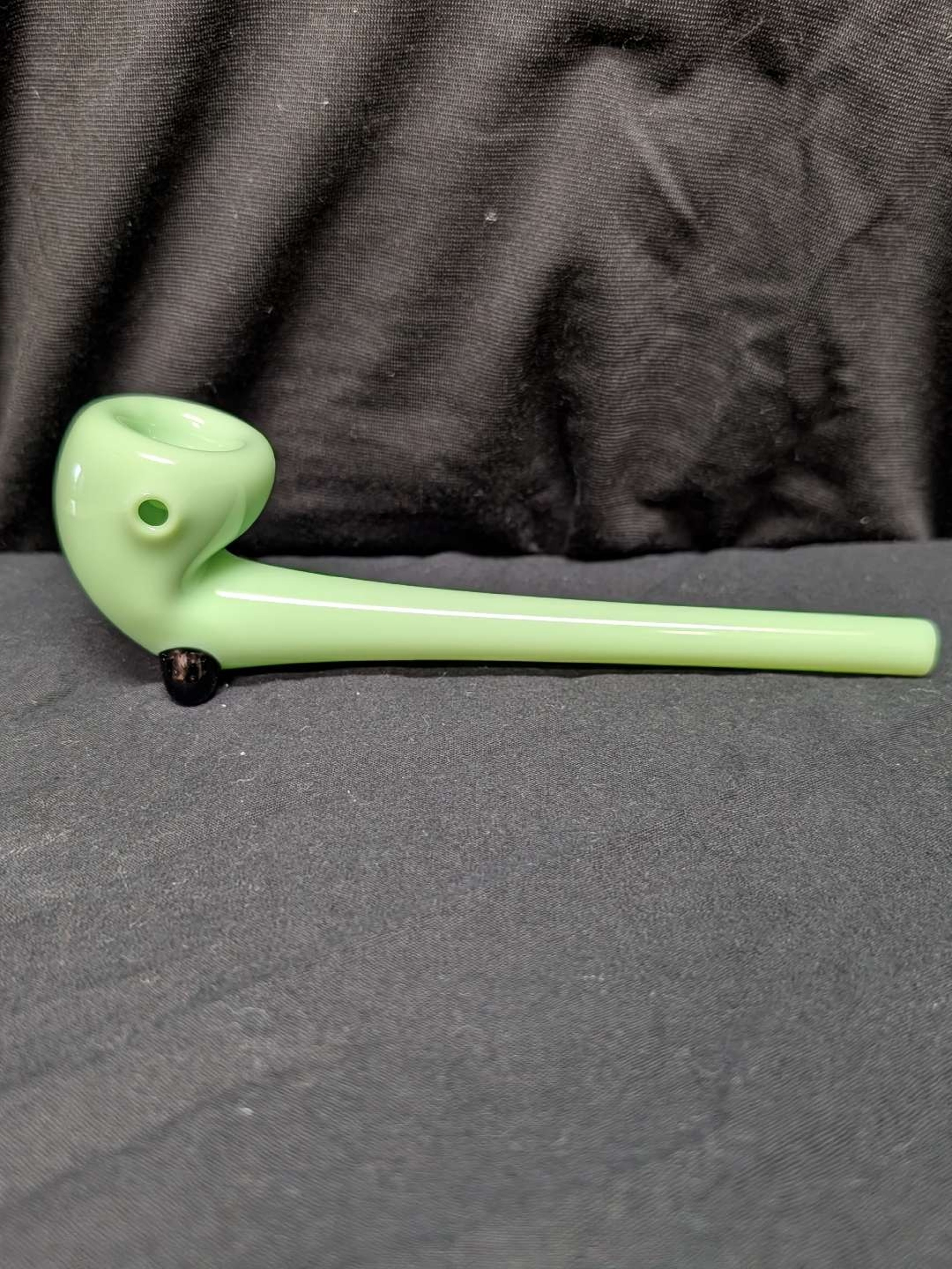 Preview pic of 6.5" Milky Green Gandalf pipe with Jet Black kickstand marbles.