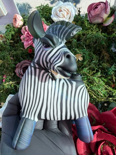 Preview pic of Robertson glass - Full Body Zebra