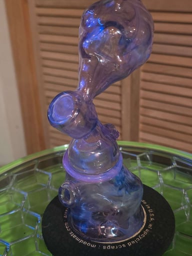 Preview pic of Ron3 crushed spray can