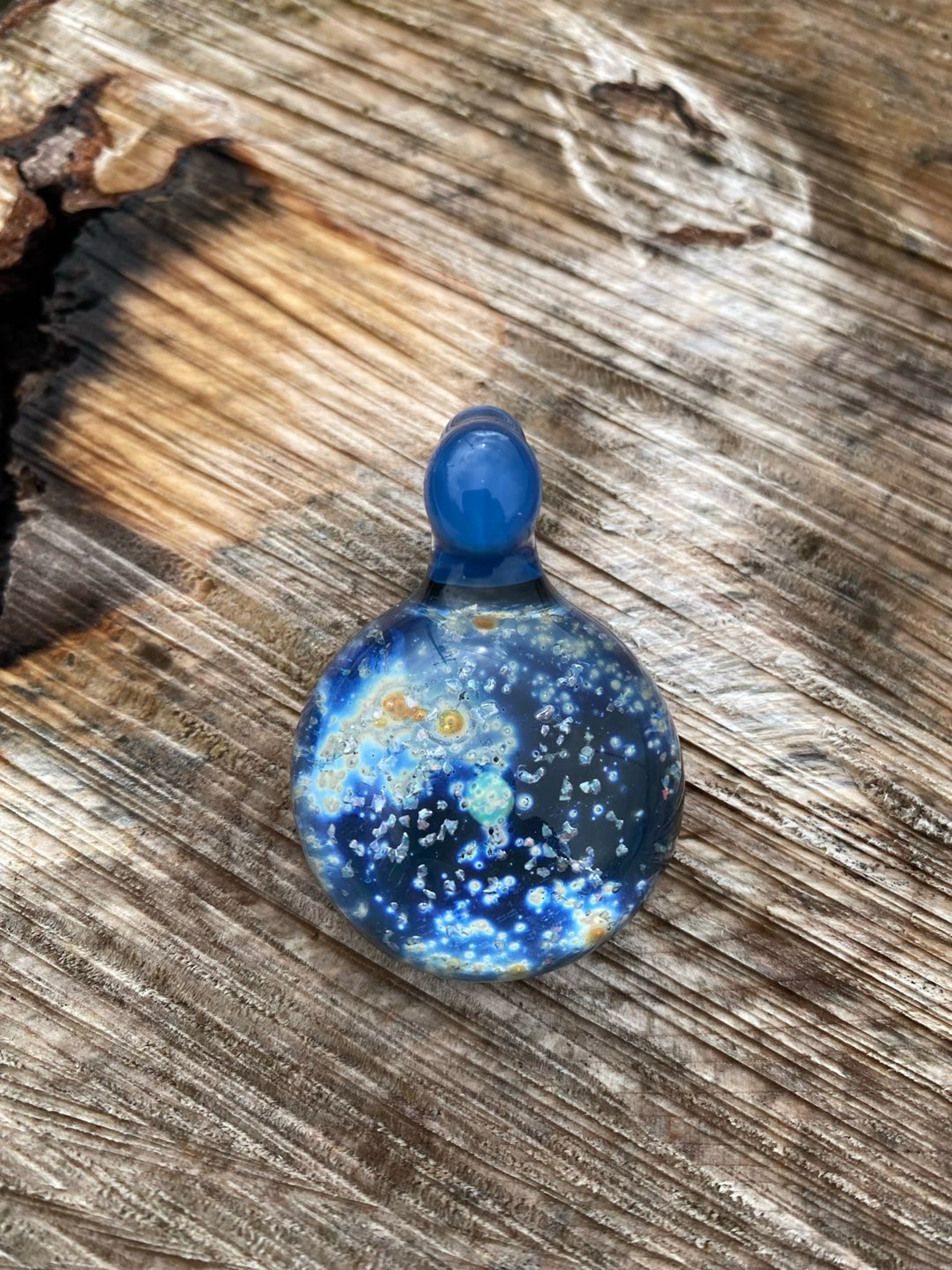 Preview pic of Space pendant