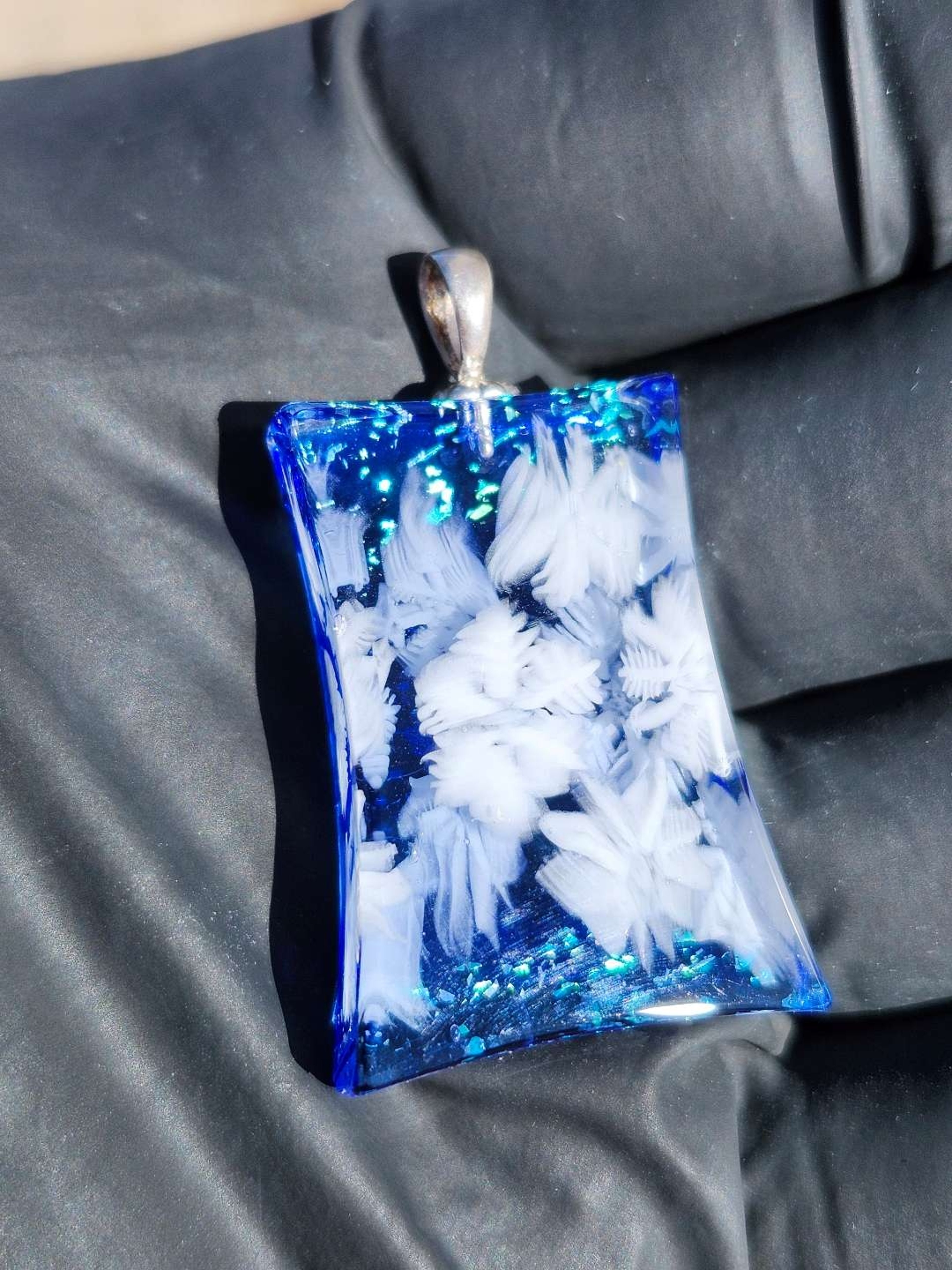 Preview pic of KEVIN O'GRADY MILLIE PENDANT