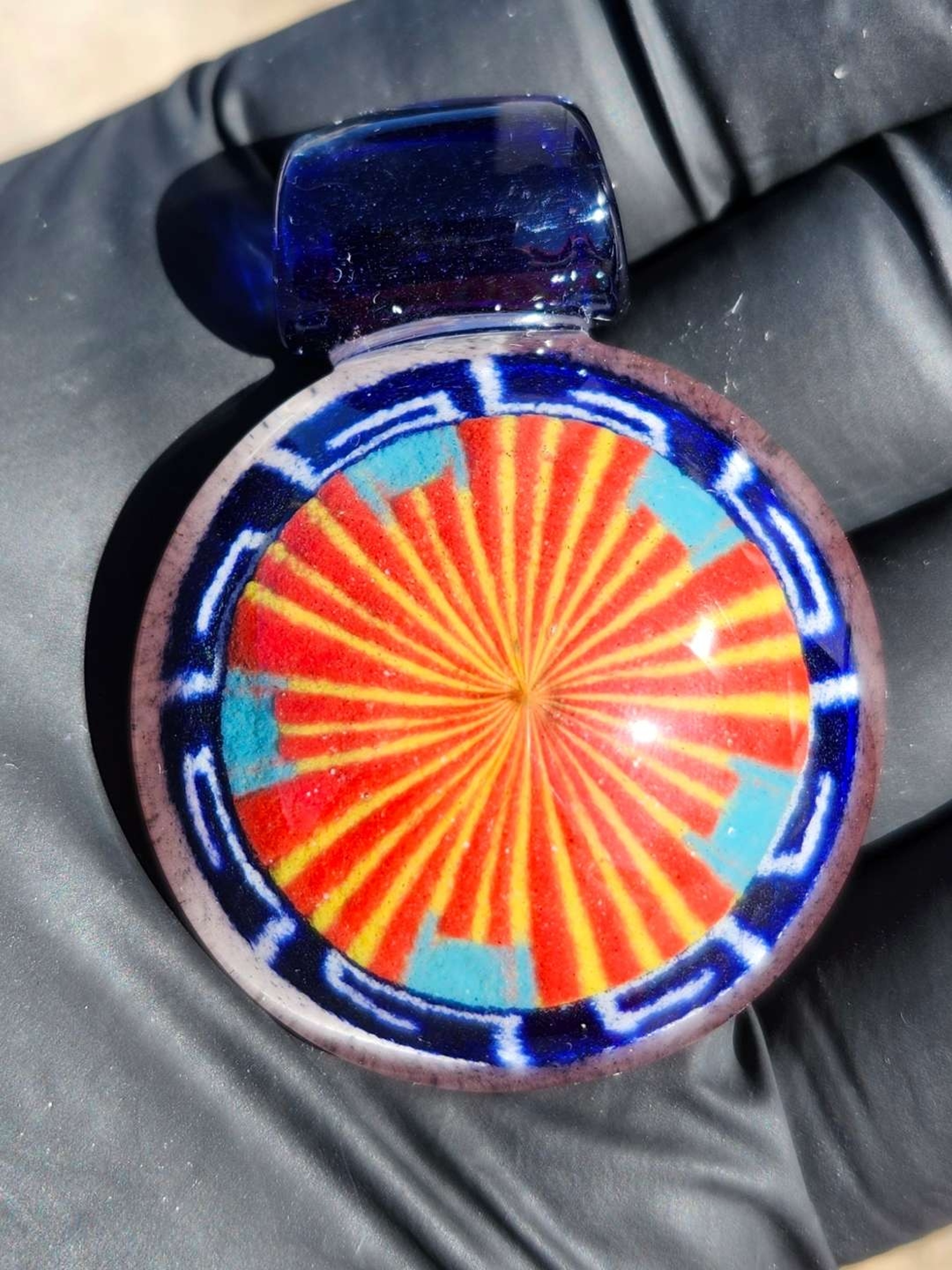 Preview pic of HOFFMAN GLASS PENDANT
