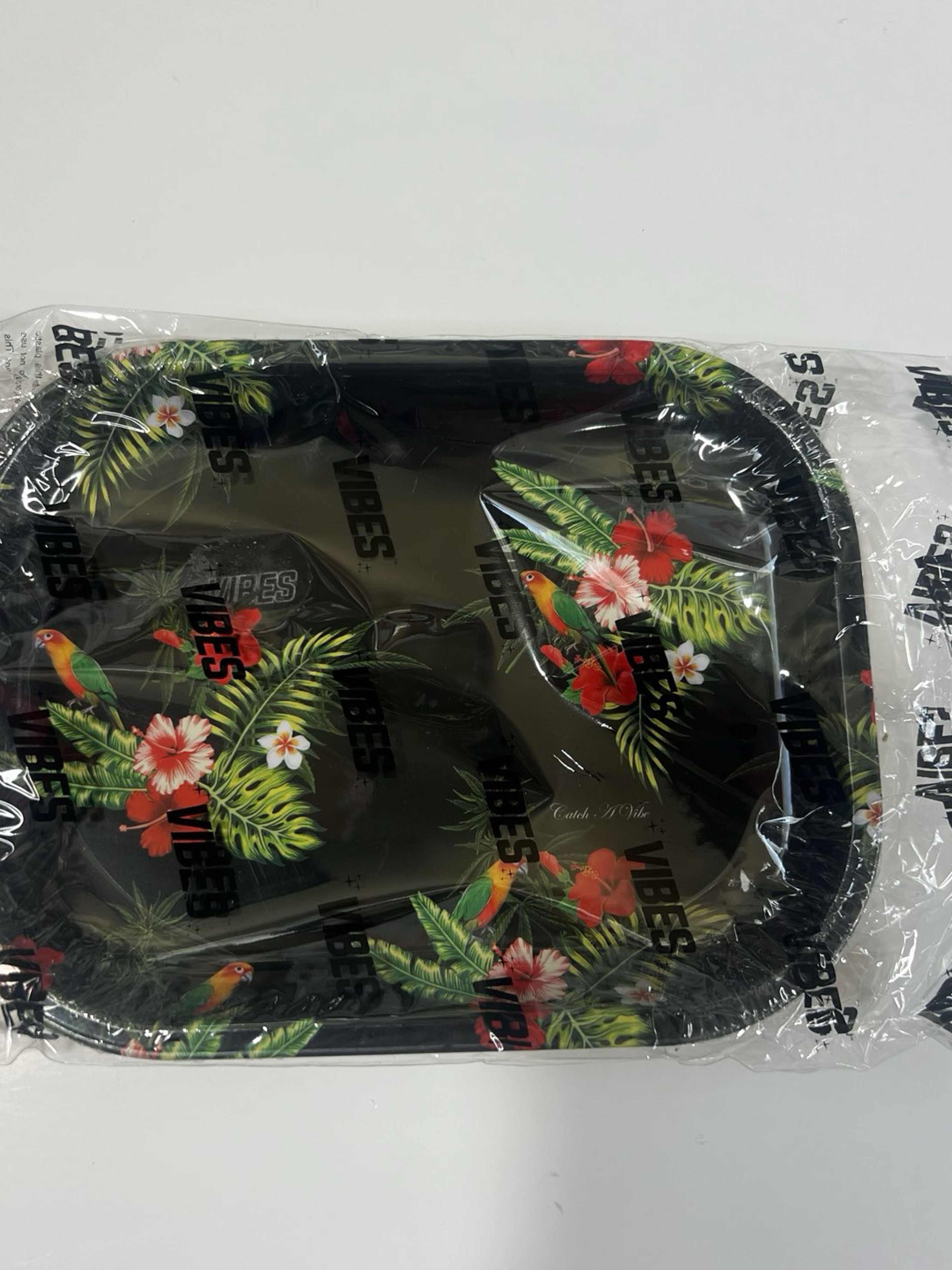 Preview pic of Vibes  Metal Rolling Tray Tropical Parrot 5.5”x7”