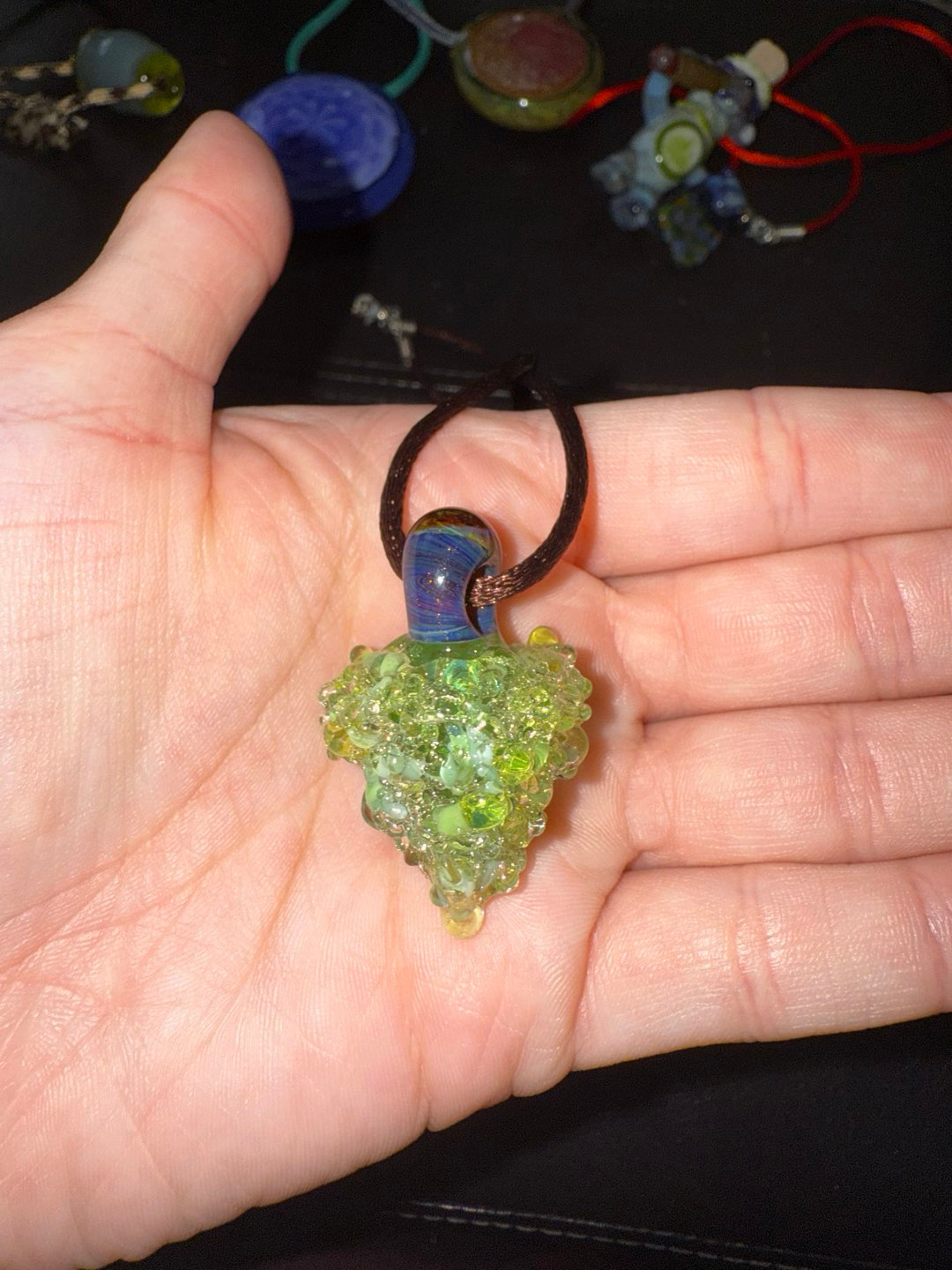 UV Reactive Nug Pendy image 0