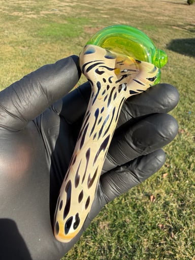 Preview pic of Leopard Uranium UV Bowl