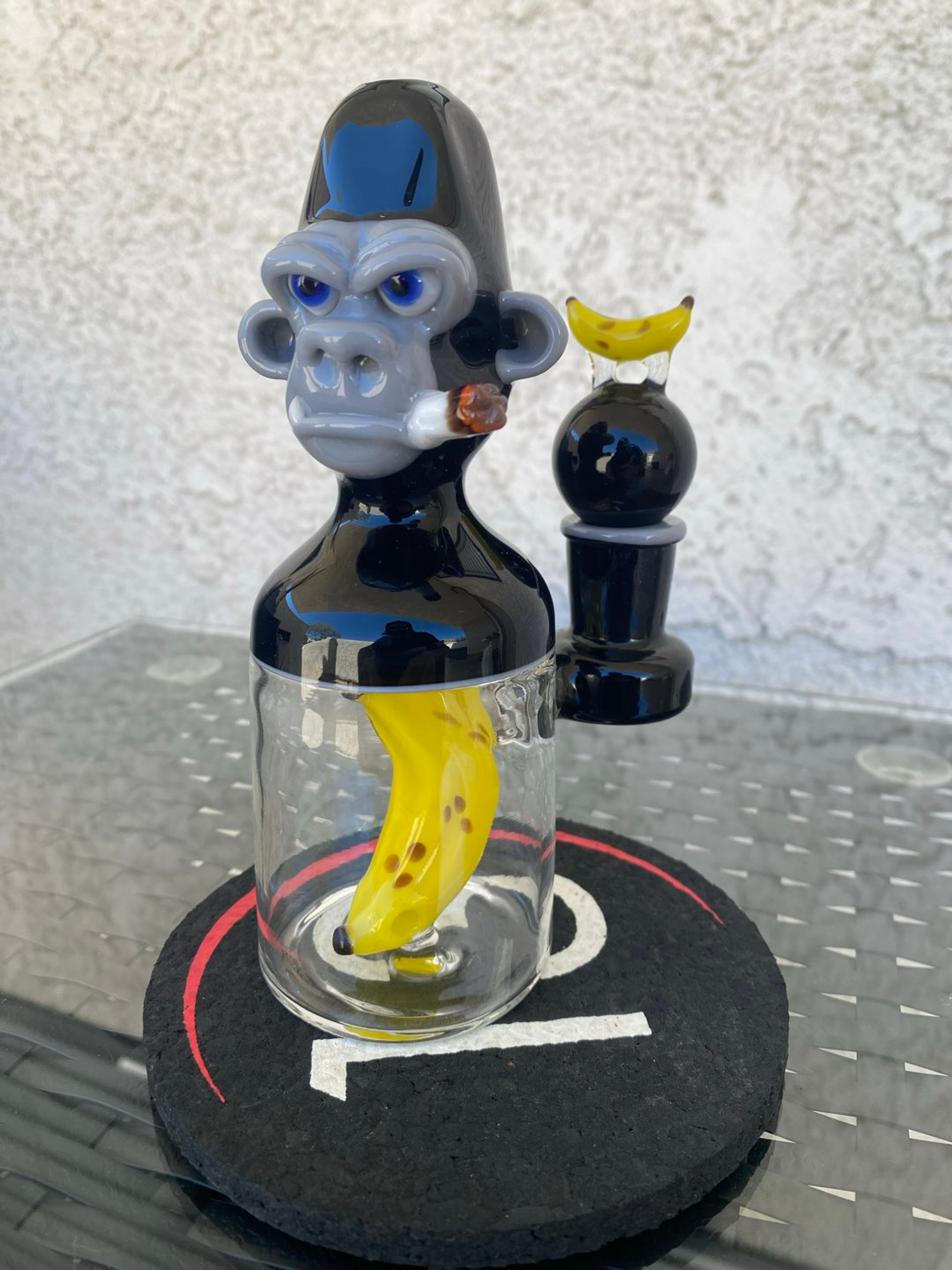 Preview pic of Smokin chimp by TheGlassfish13
