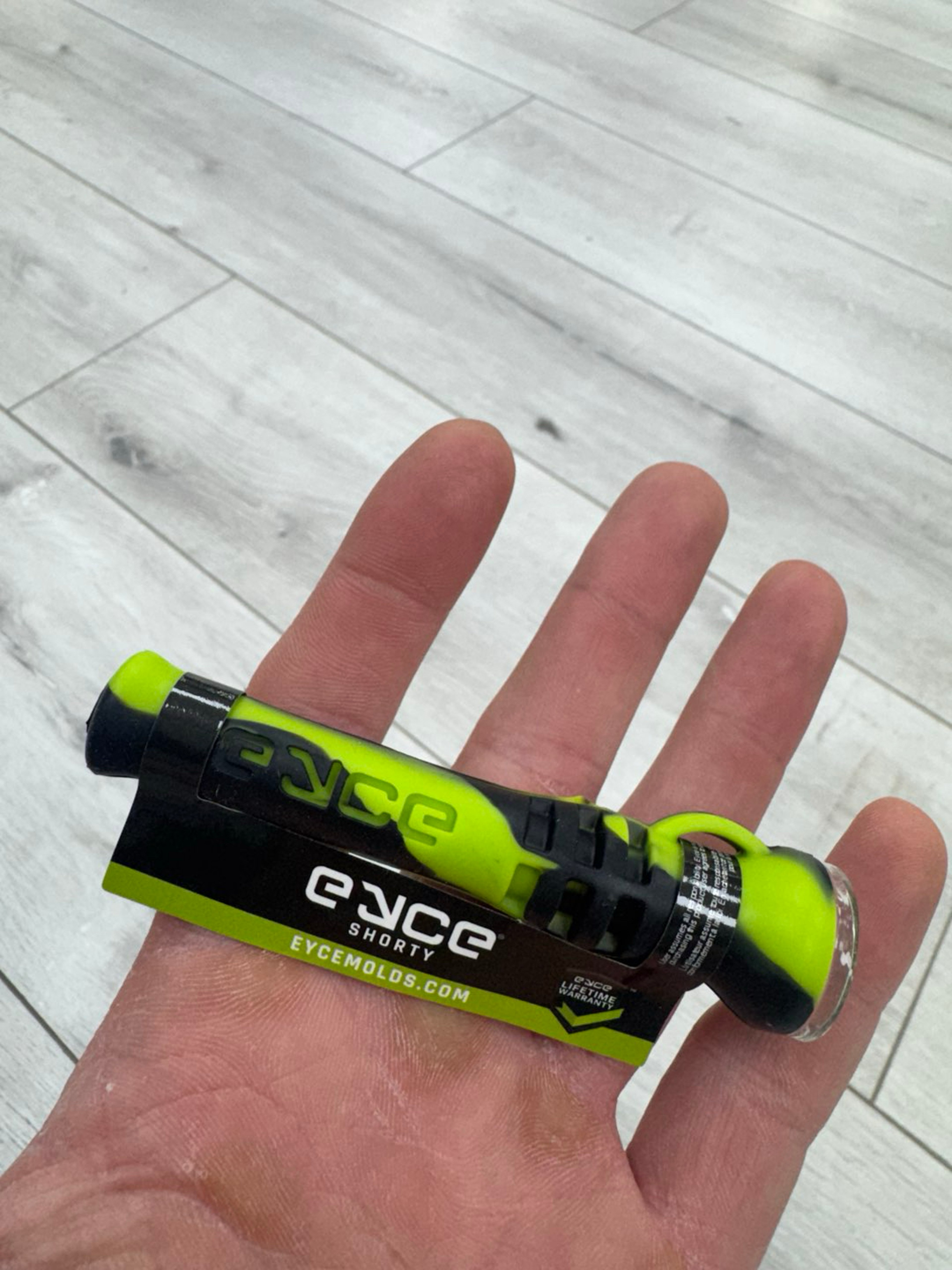 Eyce shorty chillum 1 image 0