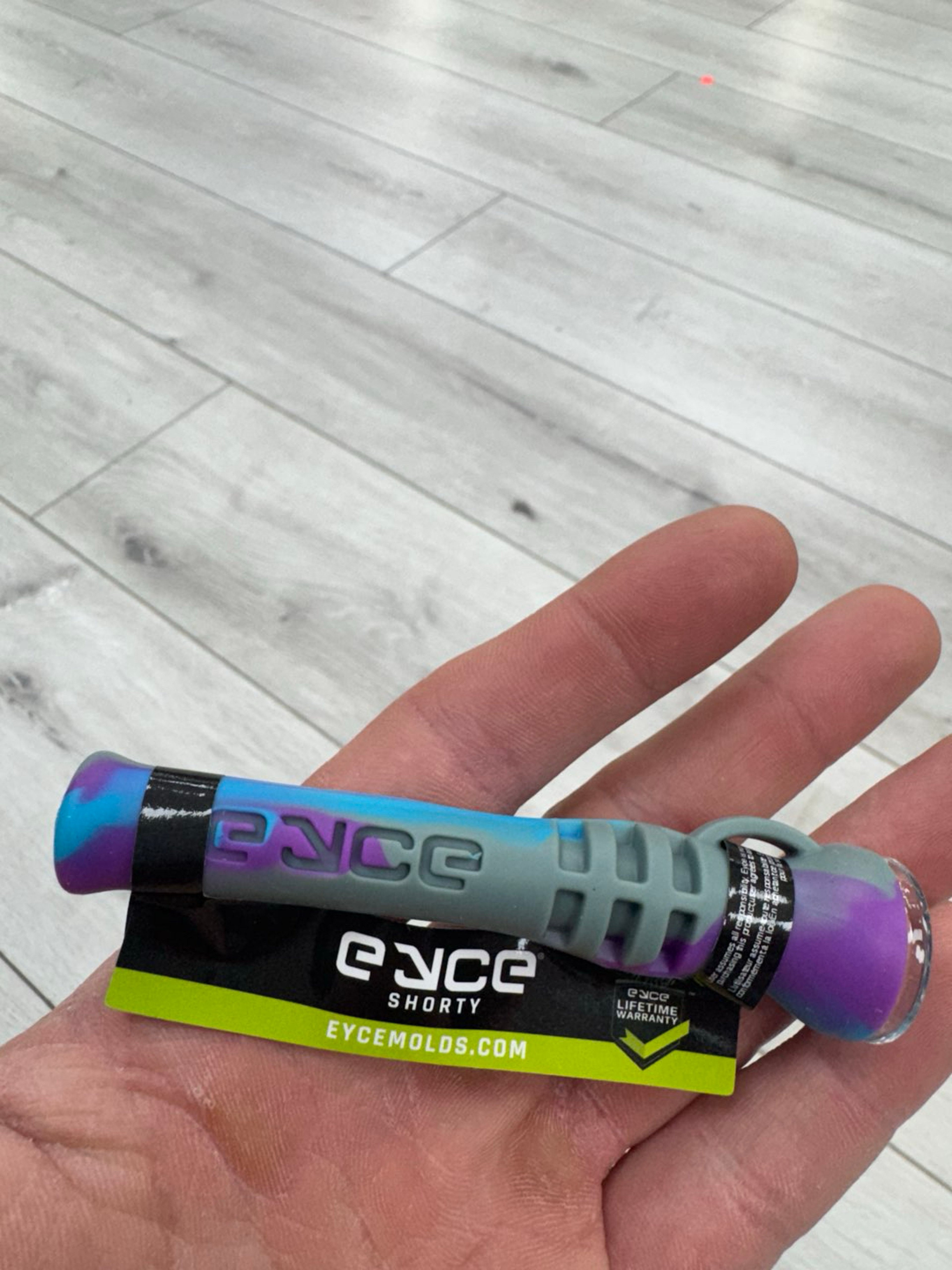 Eyce shorty chillum 2 image 0