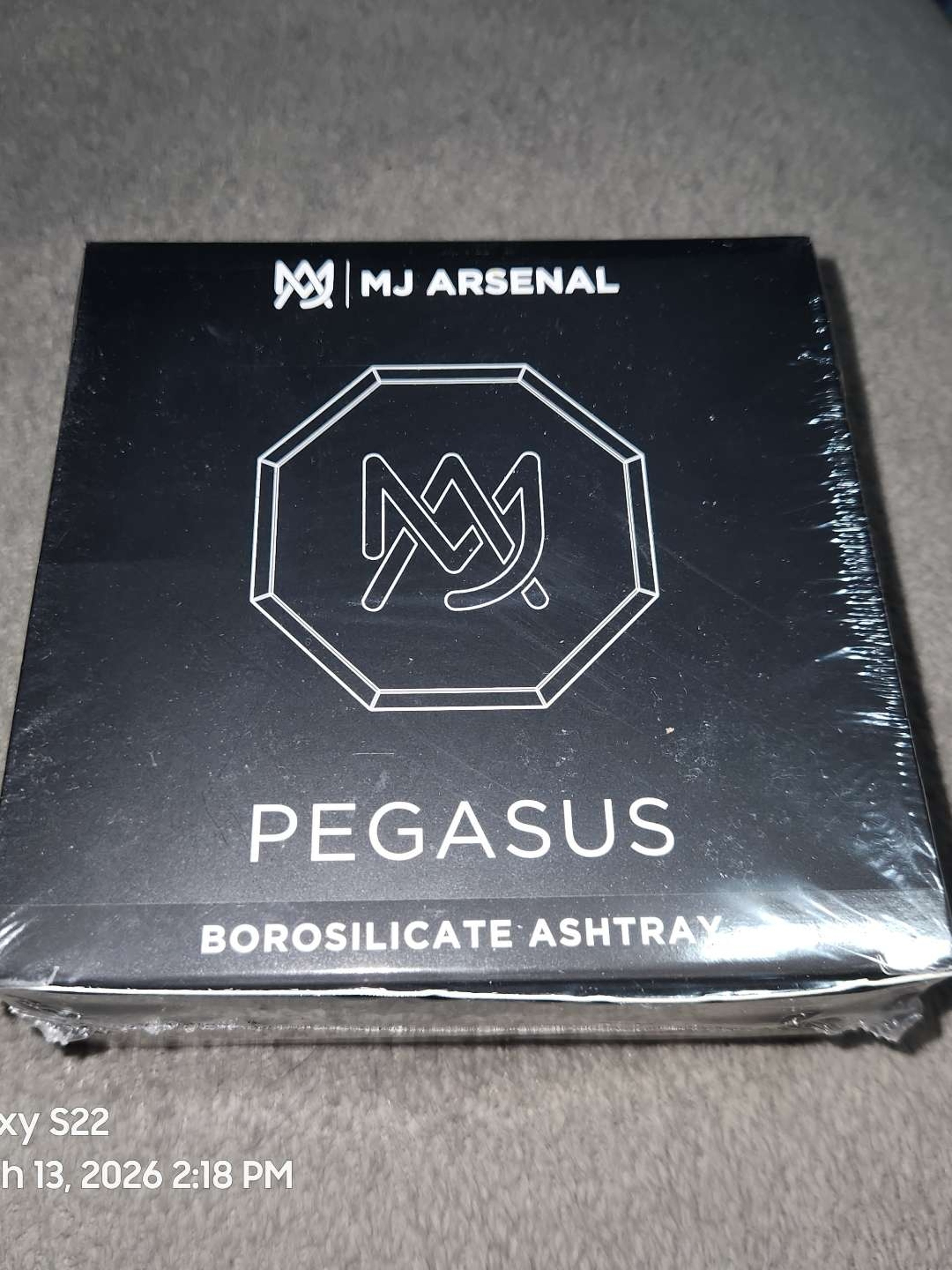 Mjarsenal ashtray image 0