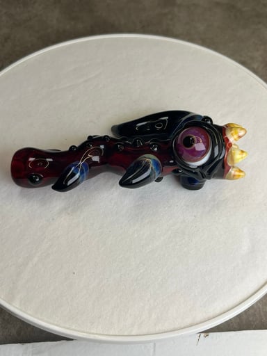 Preview pic of Eye and Teeth Chillum (Large)
