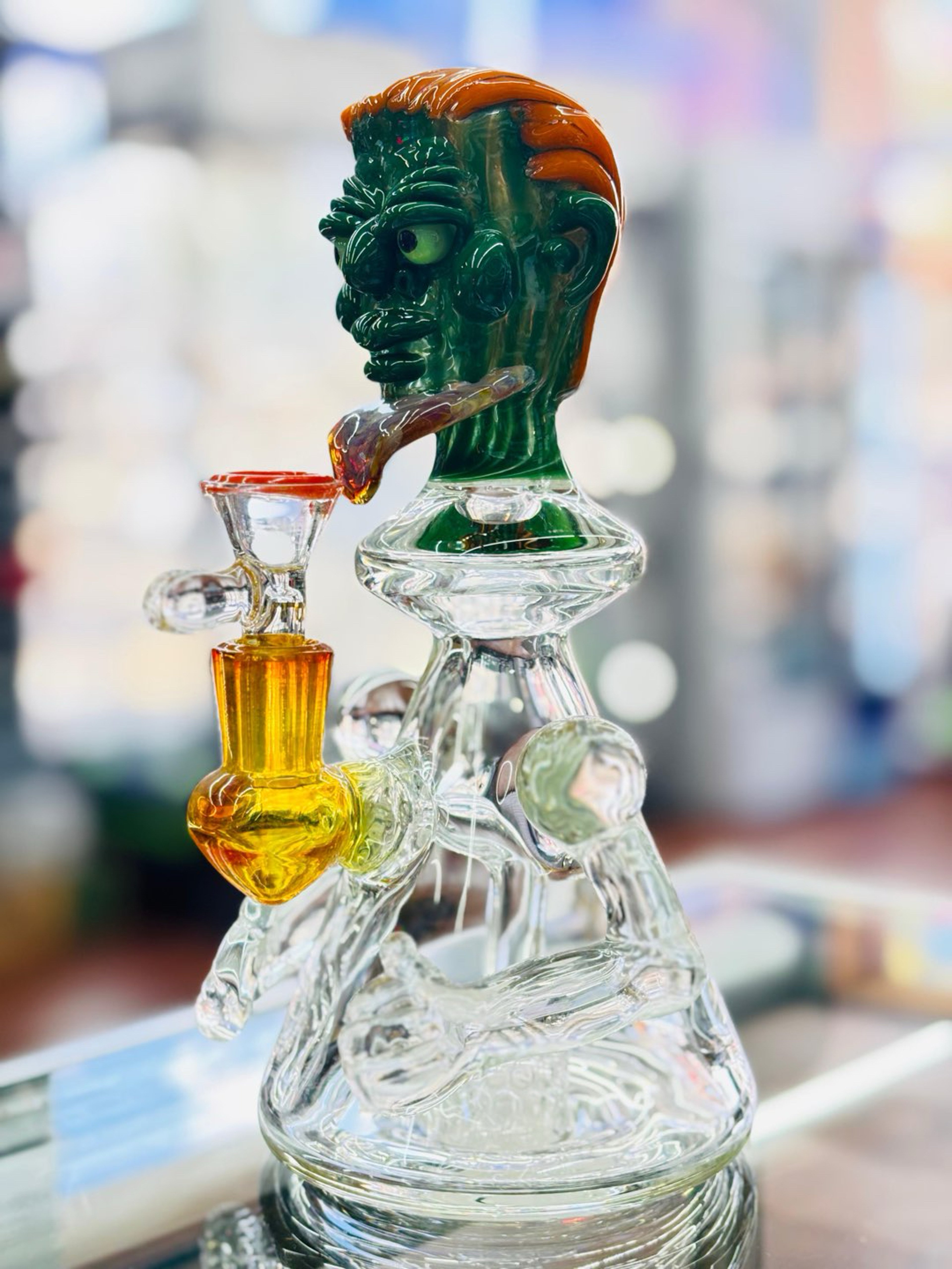 Preview pic of Lookah Tatoo water pipe