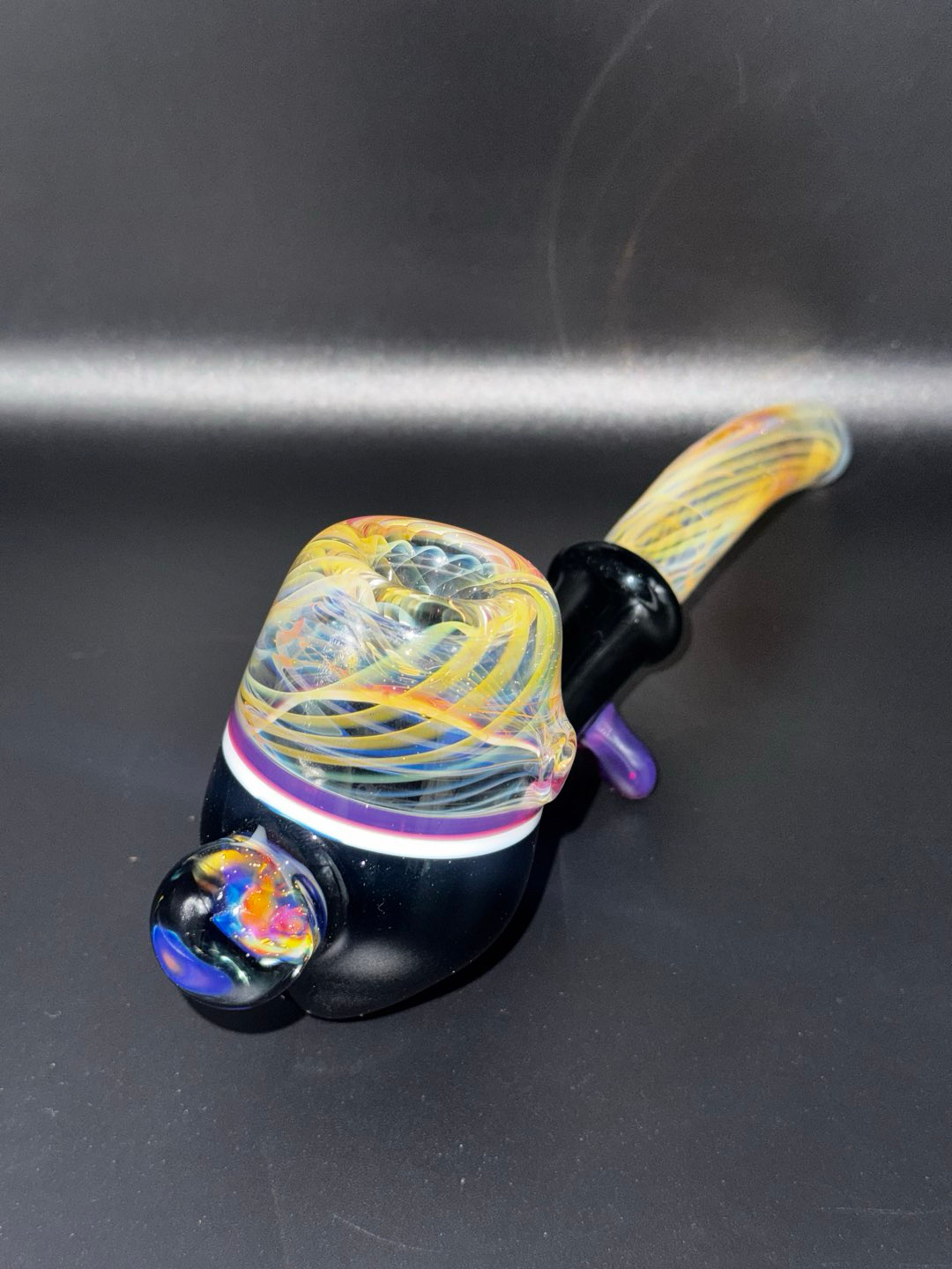 Preview pic of King Leo glass Sherlock