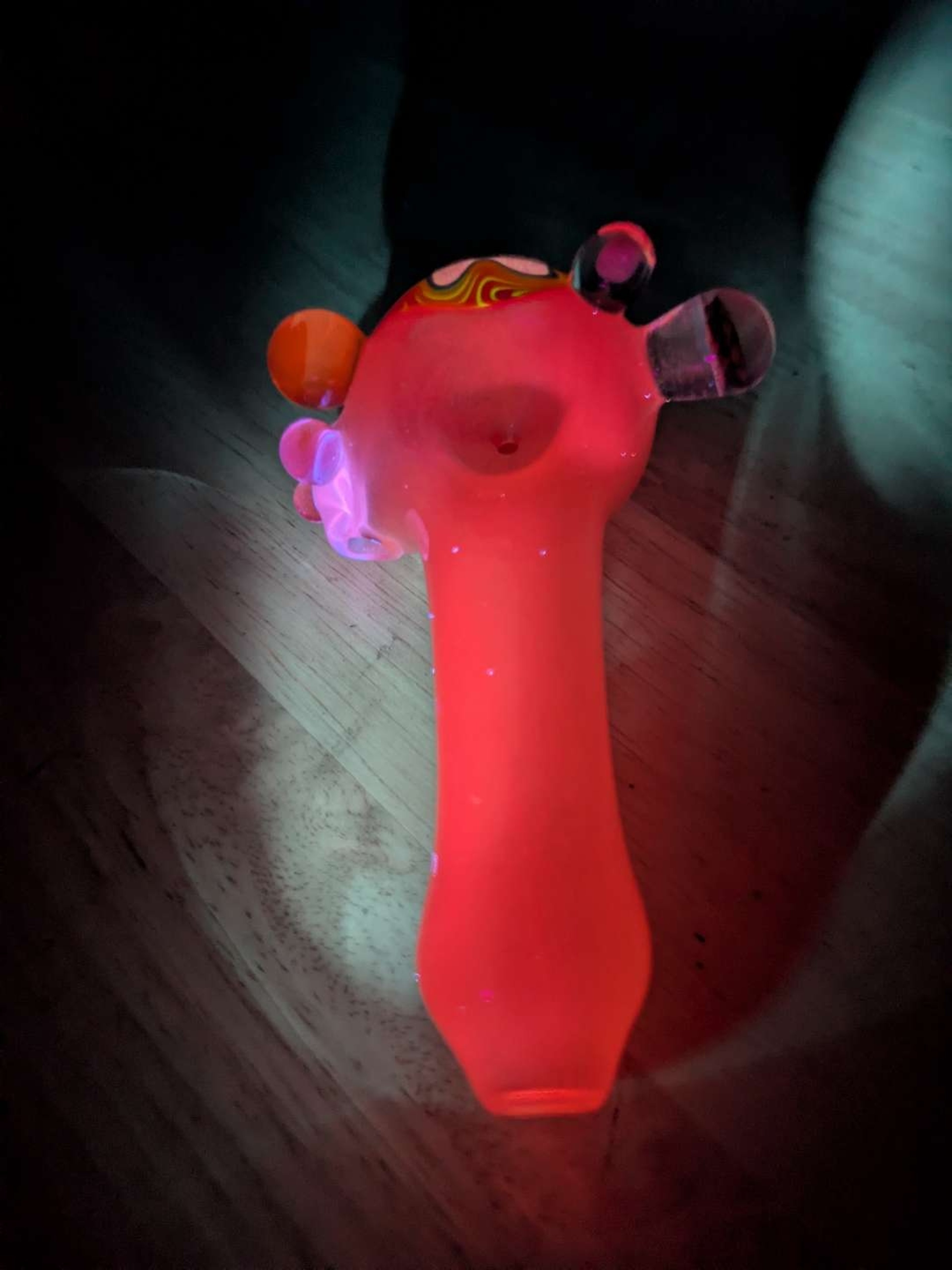 Preview pic of Uv reactive spoon pipe