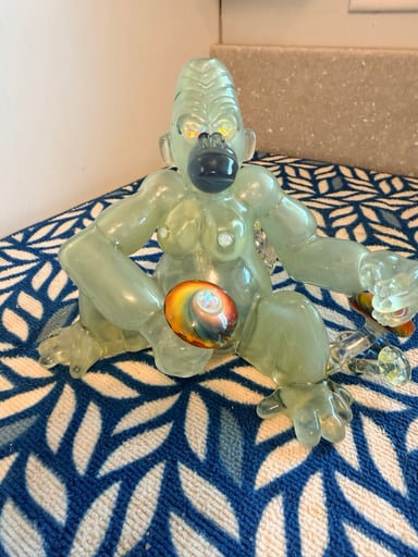 Preview pic of Firefly Sitting Mushroom Gorilla