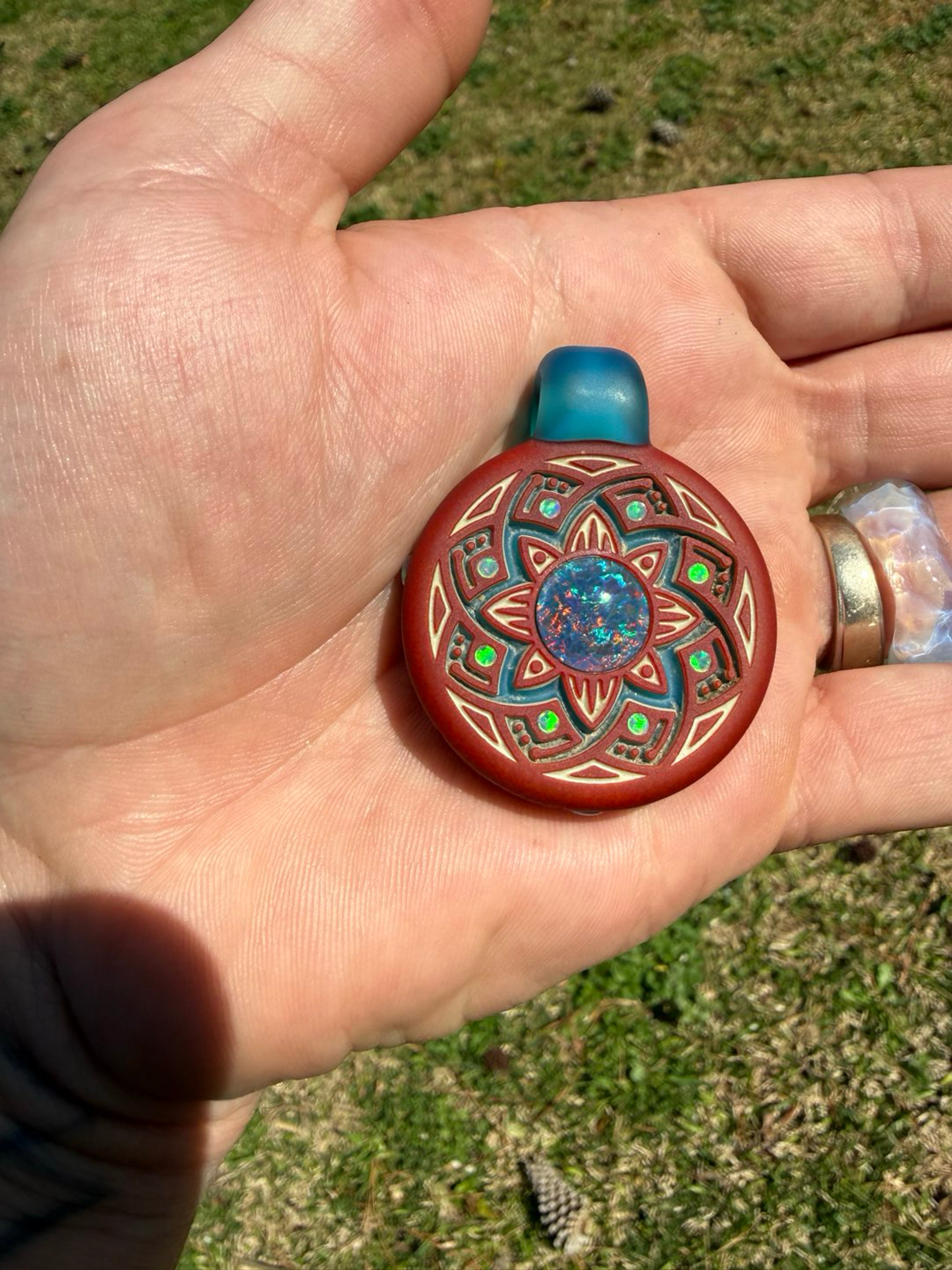 Preview pic of Glassmaze Pendant
