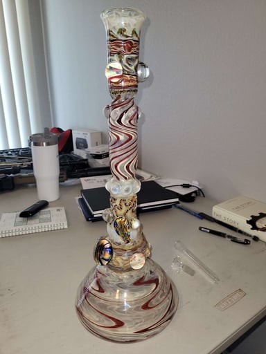 Preview pic of Old school bong