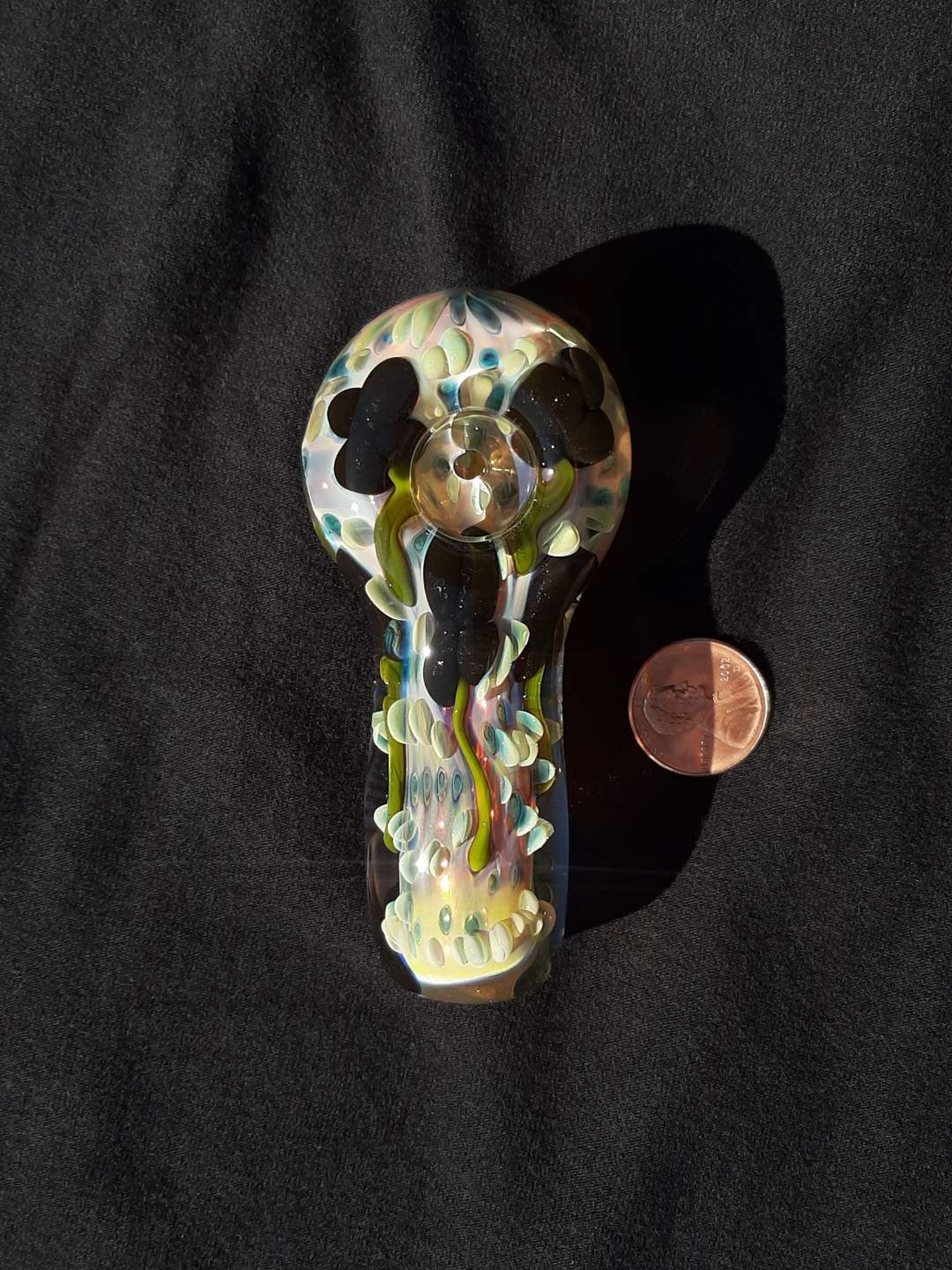 Preview pic of 4 leaf clover, inside out, color changing, borosilicate glass pipe