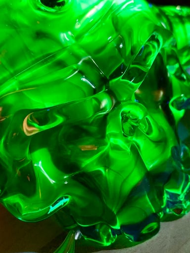 Preview pic of Grime Glass Skull Jammer Ion over Electrum