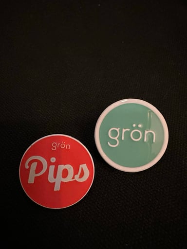 Preview pic of Enamel grön Pins