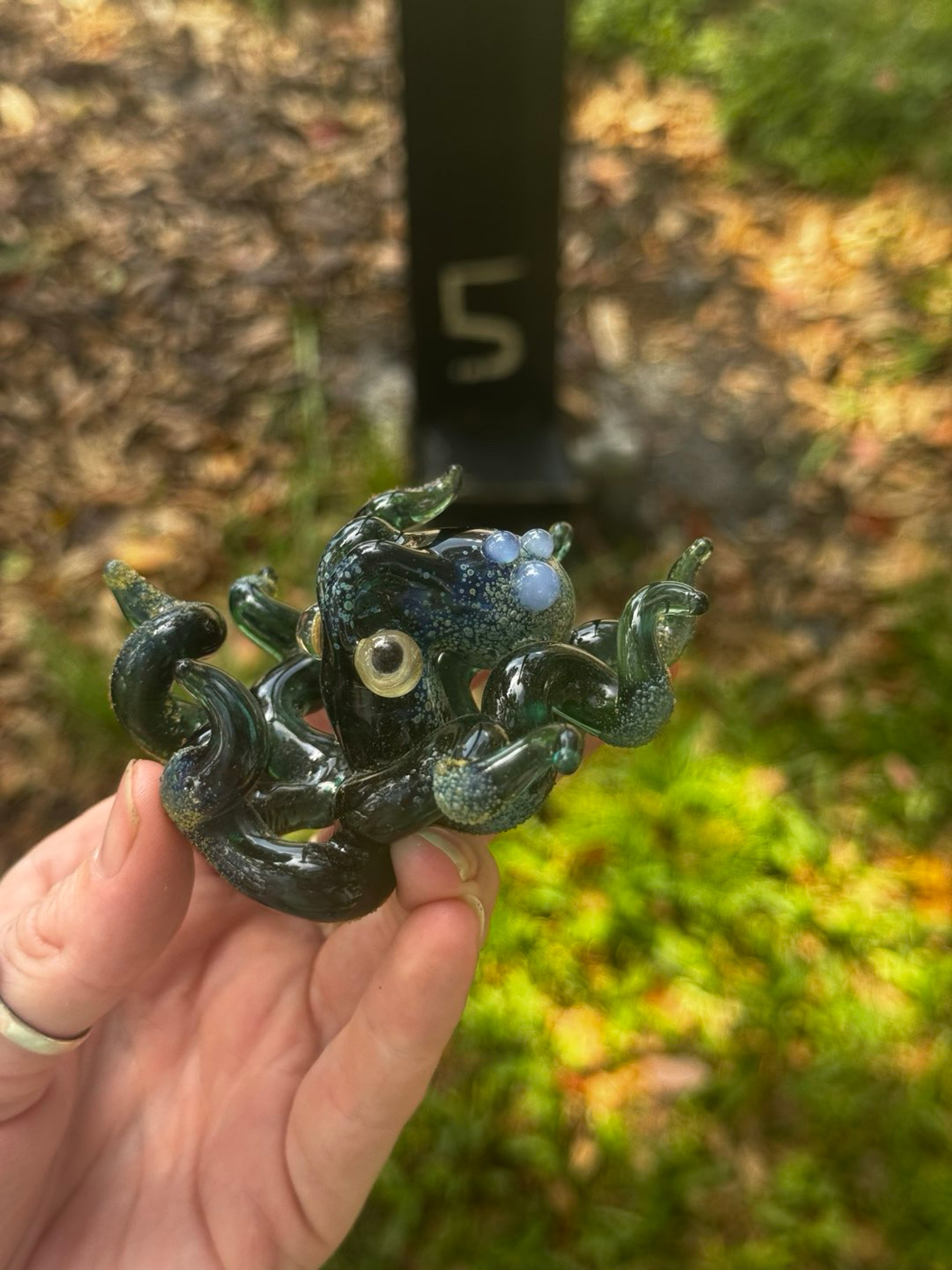 Octopus sculpture image 0