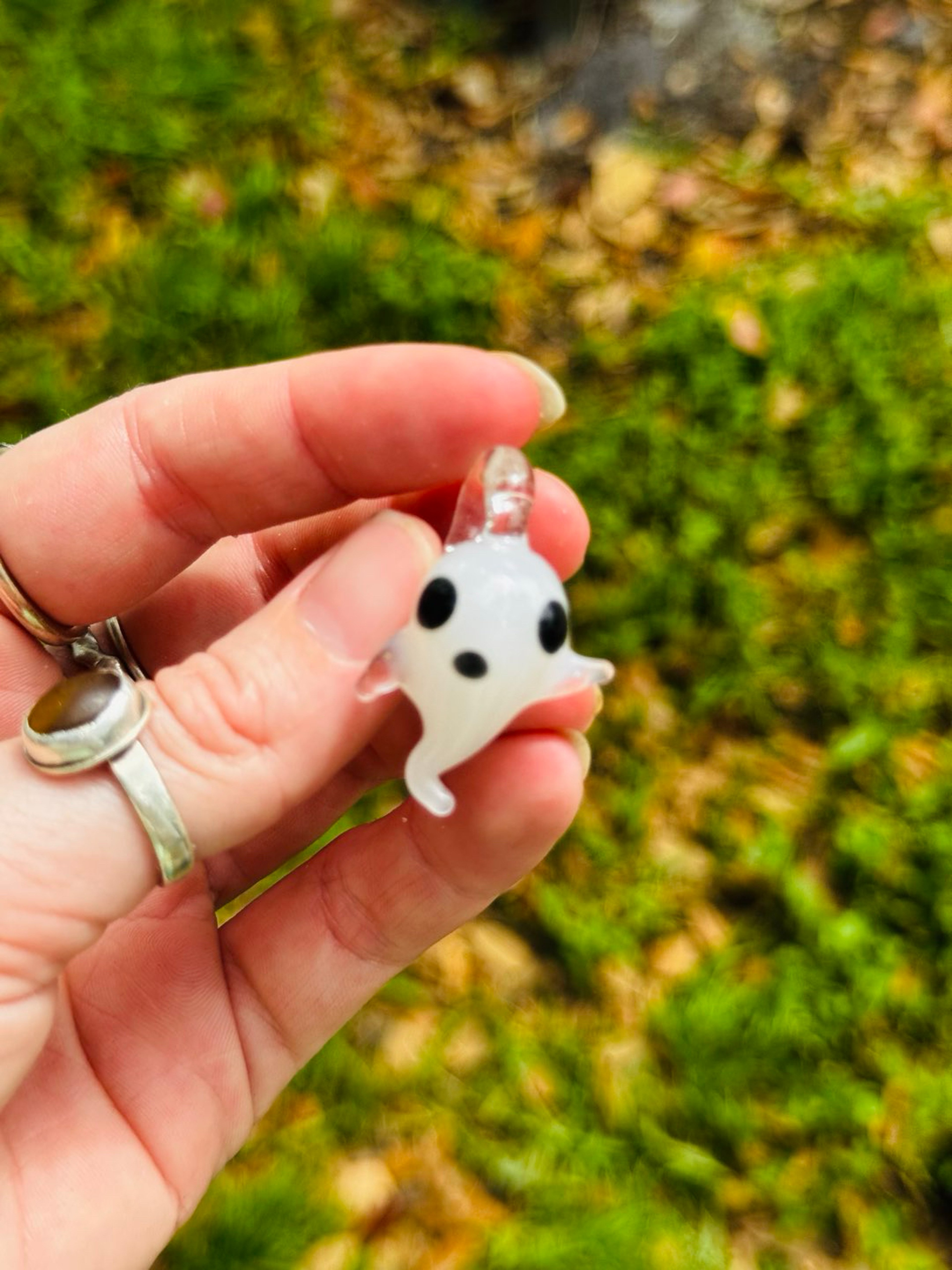 Ghost pendant image 0