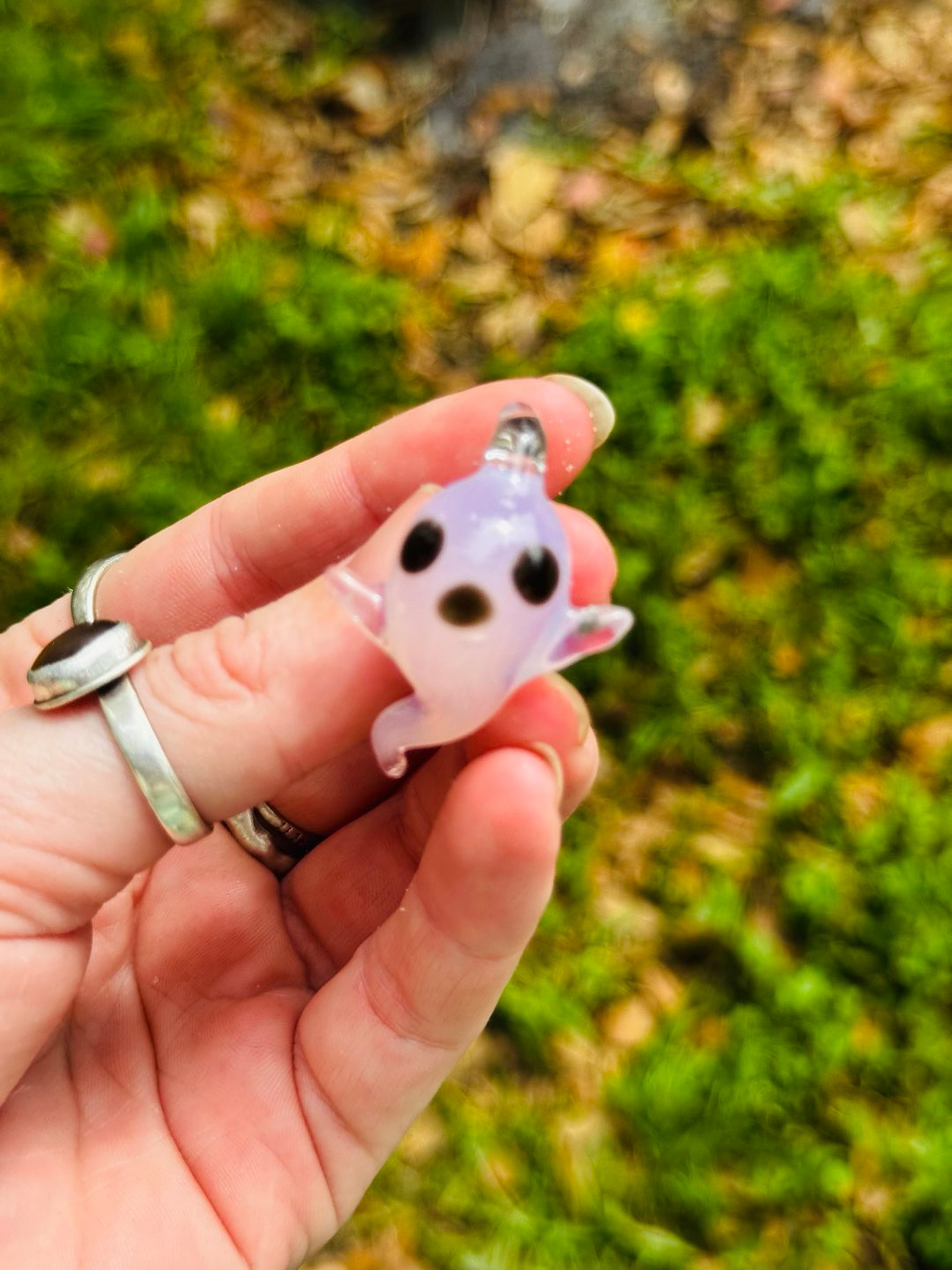 Preview pic of Milky pink Ghost pendant