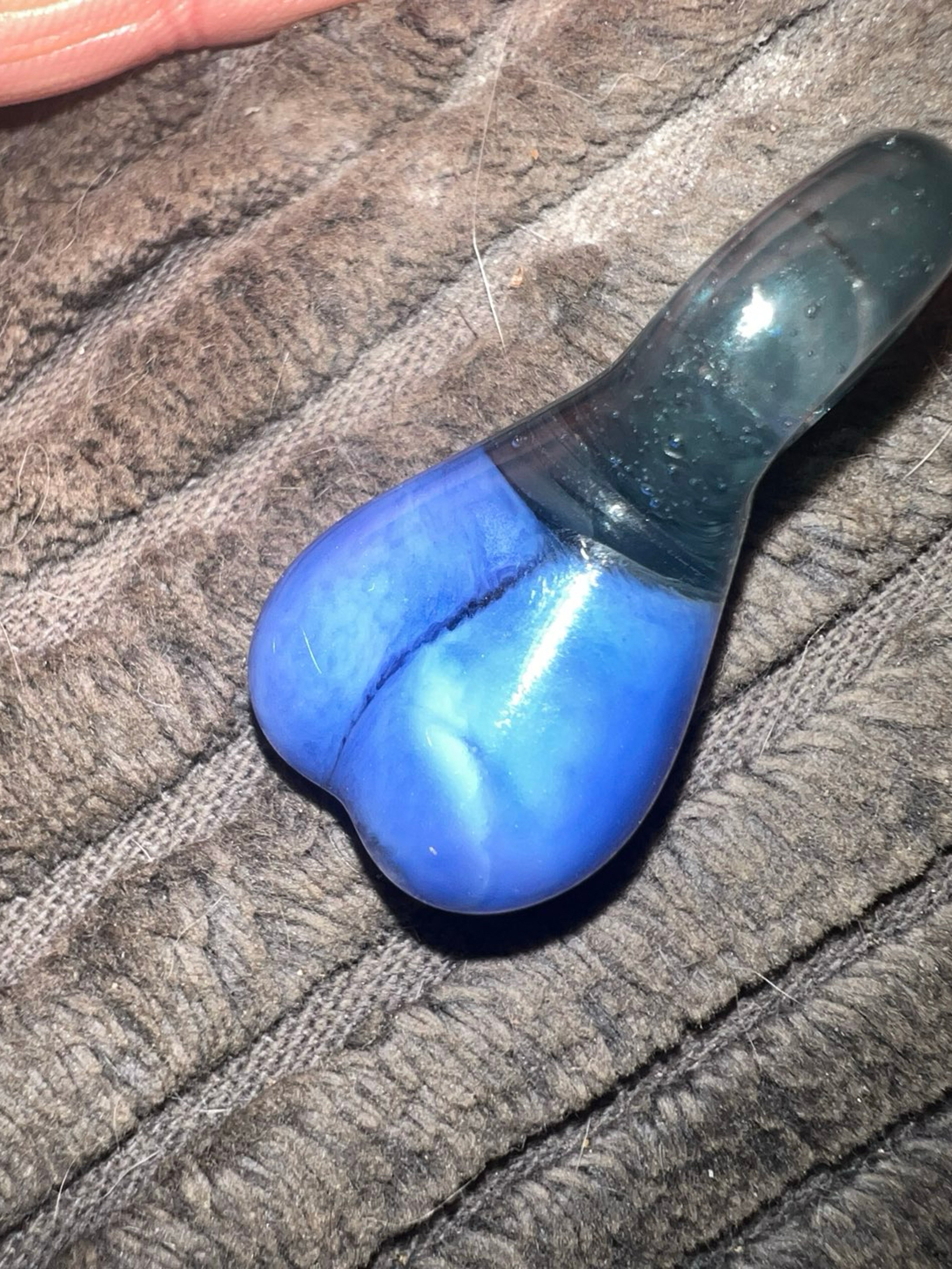 Preview pic of UV blue balls pendy
