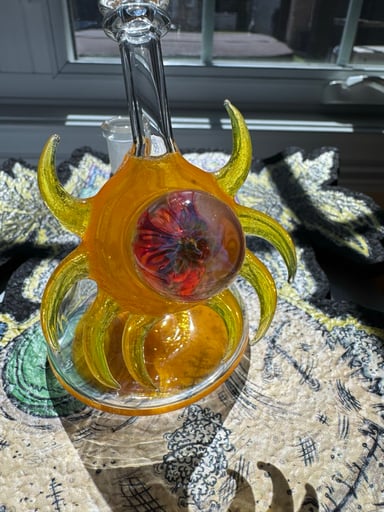 Preview pic of Freeek Glass