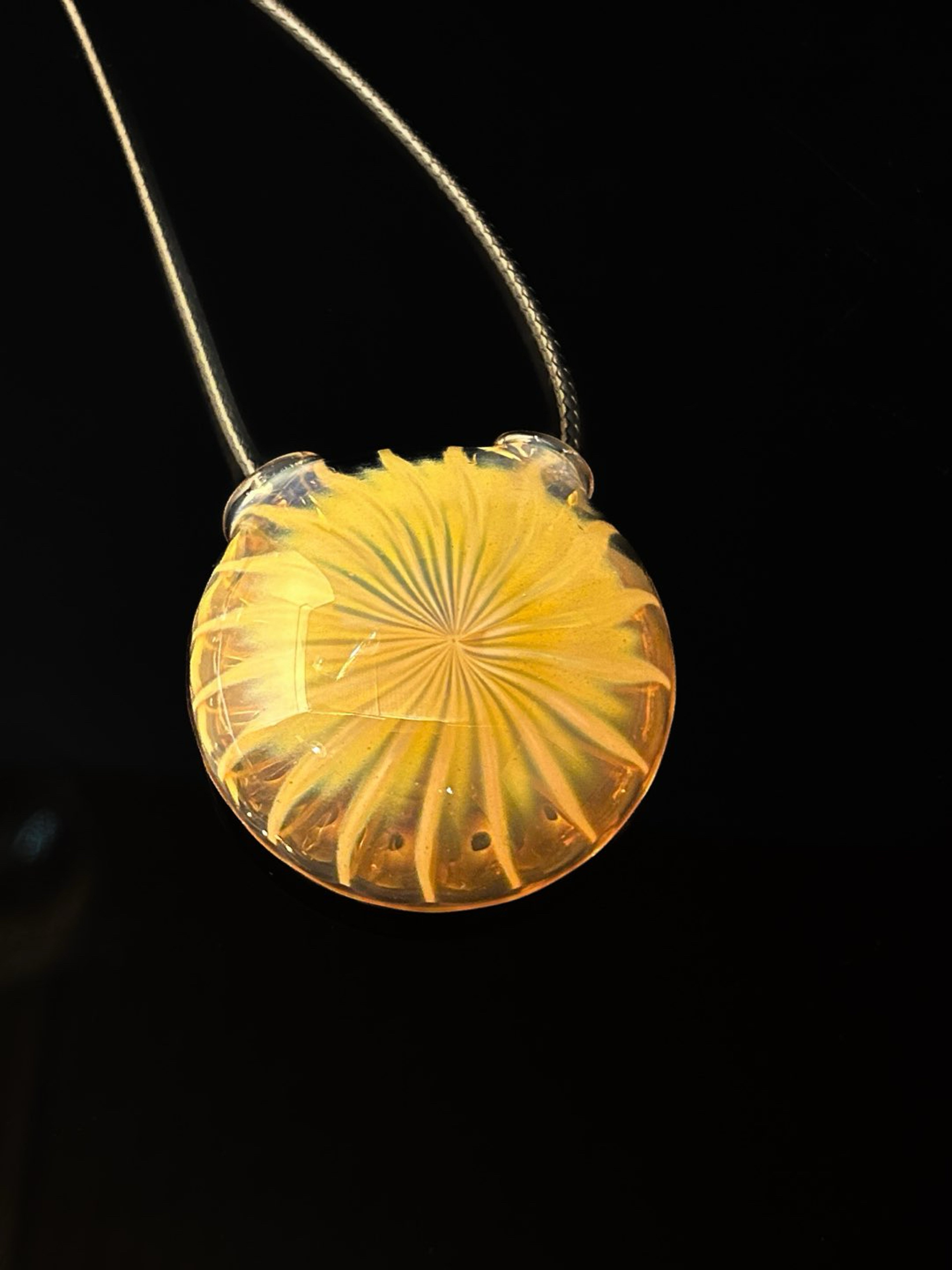 Sunburst hollow pendant image 0