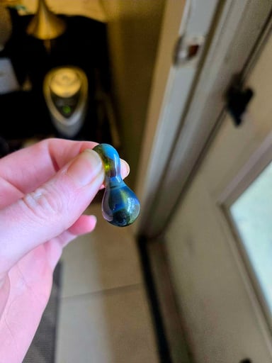 Preview pic of Sparkly Drop Pendant