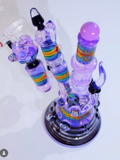 Preview pic of Alex Vicknair Beaker bottom