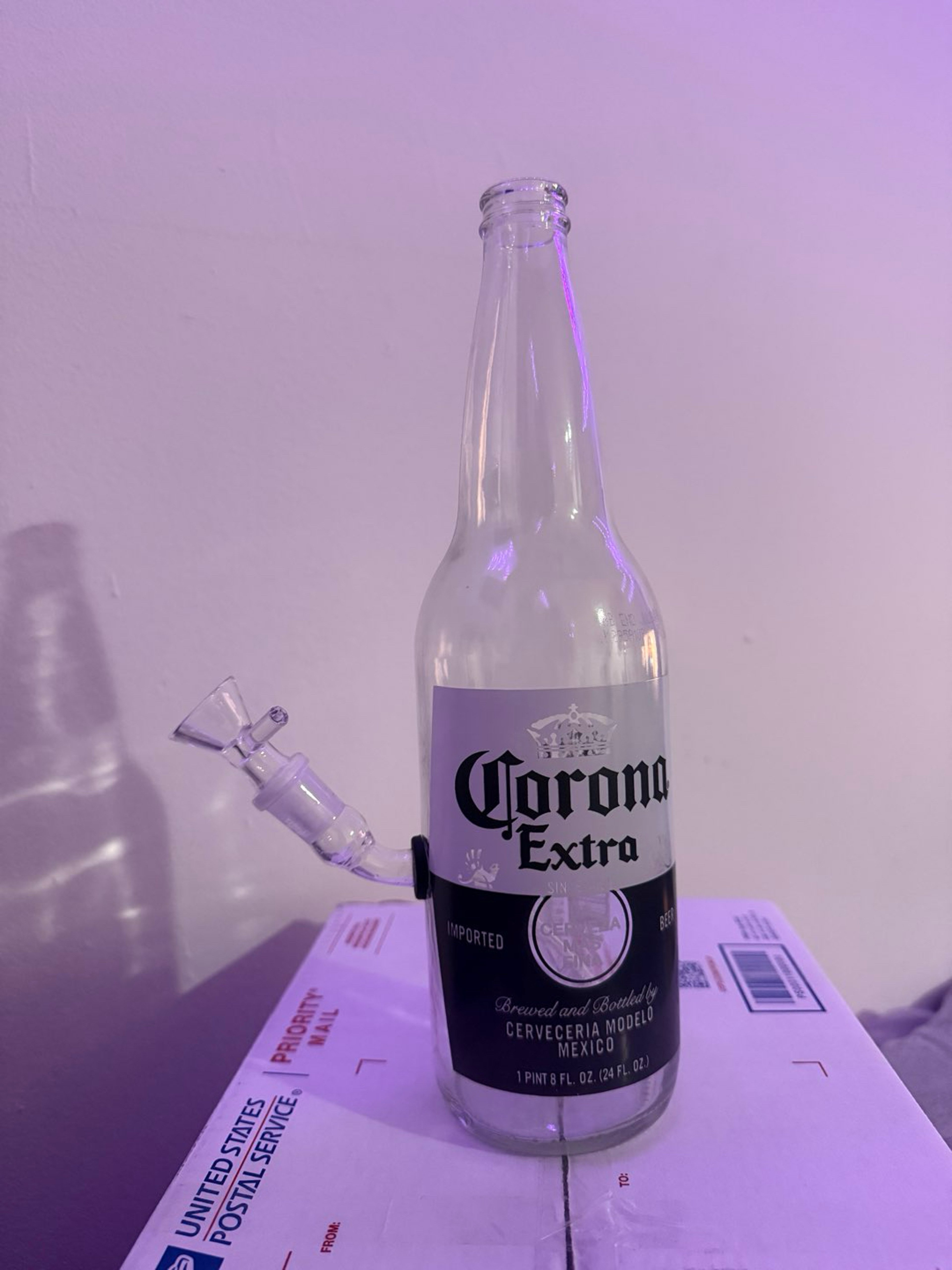 Preview pic of Corona Extra Bottle Bong