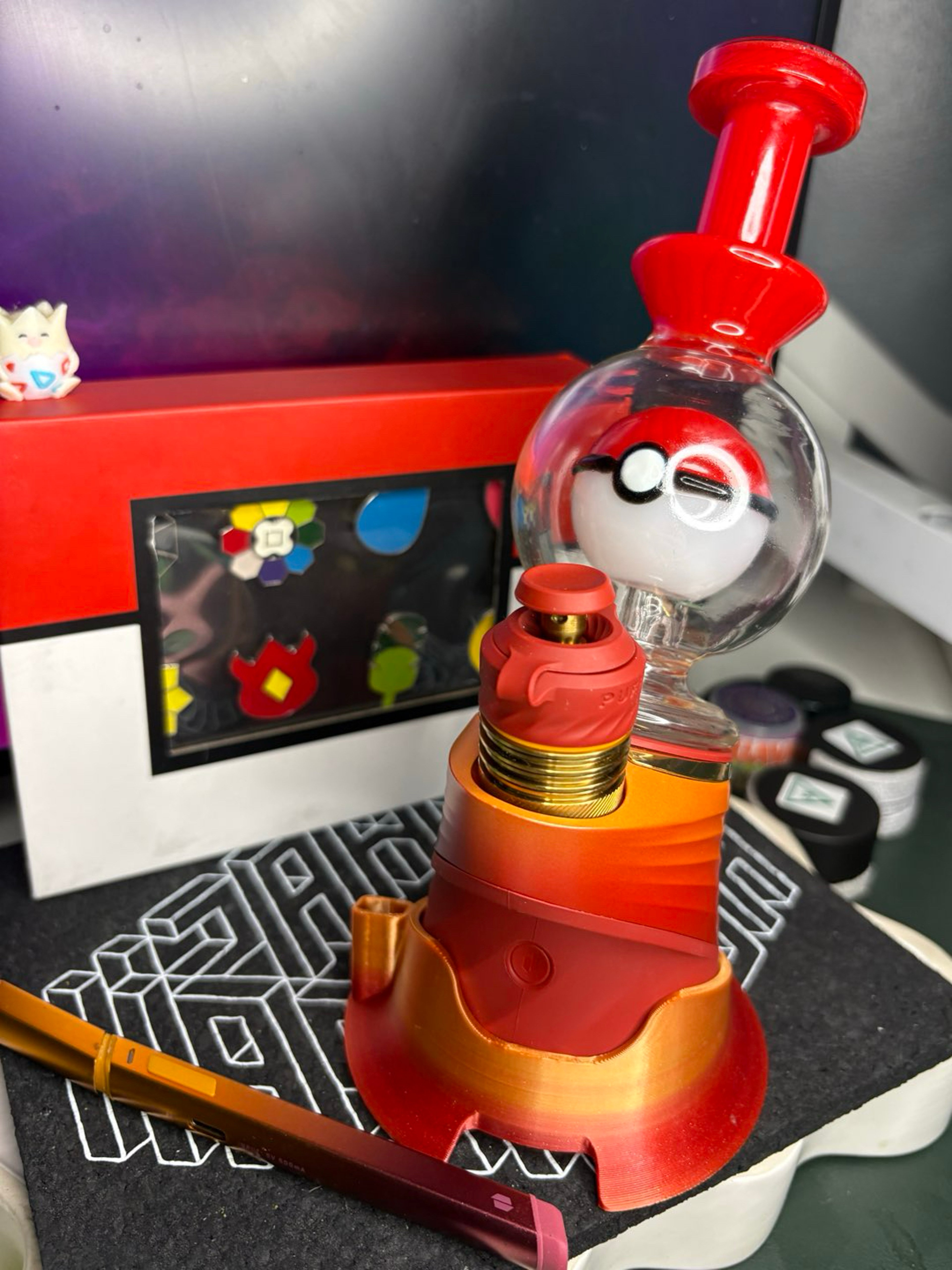 Preview pic of Pokéball Peak Top Glass