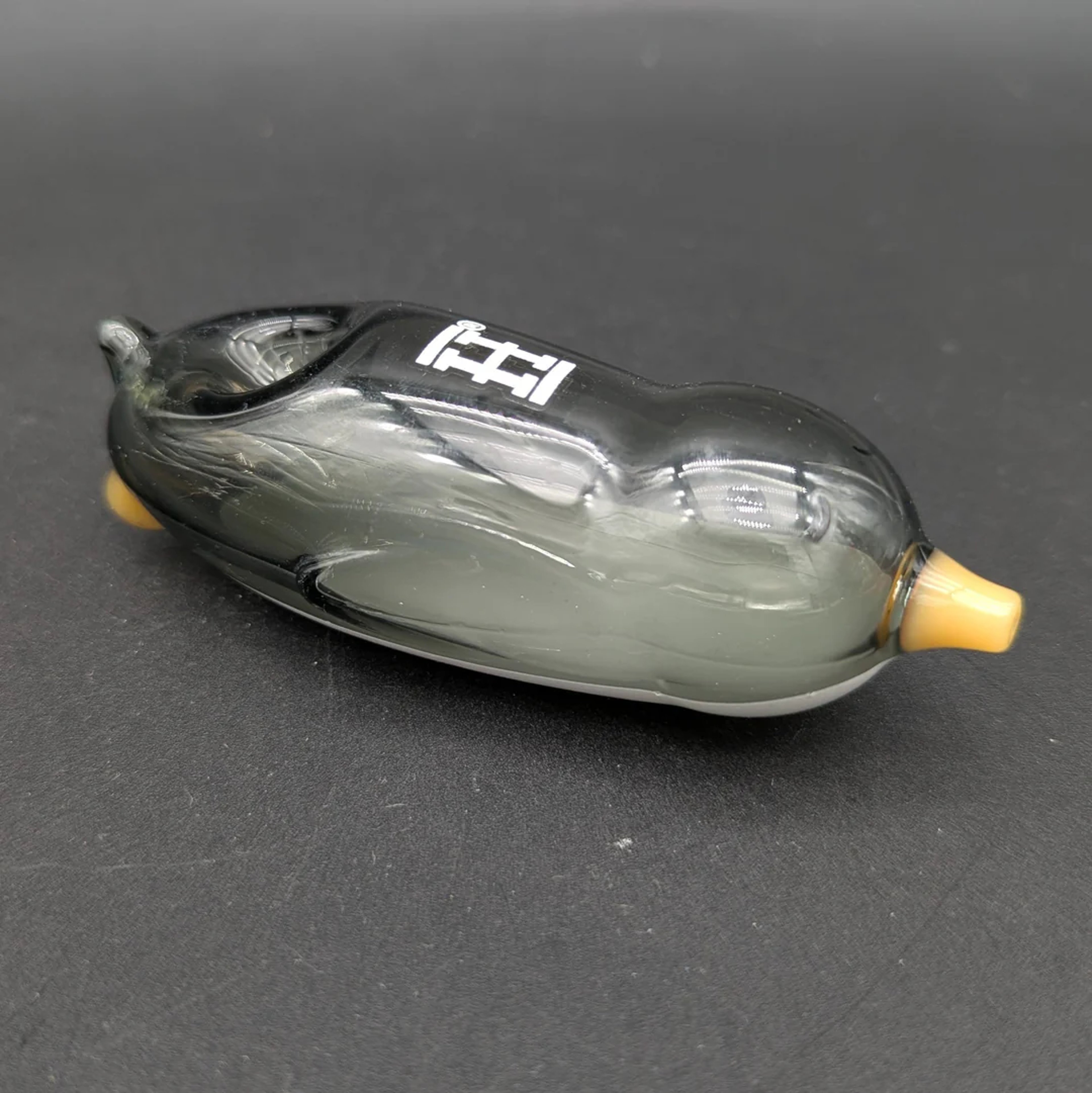 HEMPER PENGUIN HAND PIPE image 0