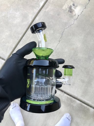 Preview pic of King Glass 16-Arm Tree Perc Bubbler